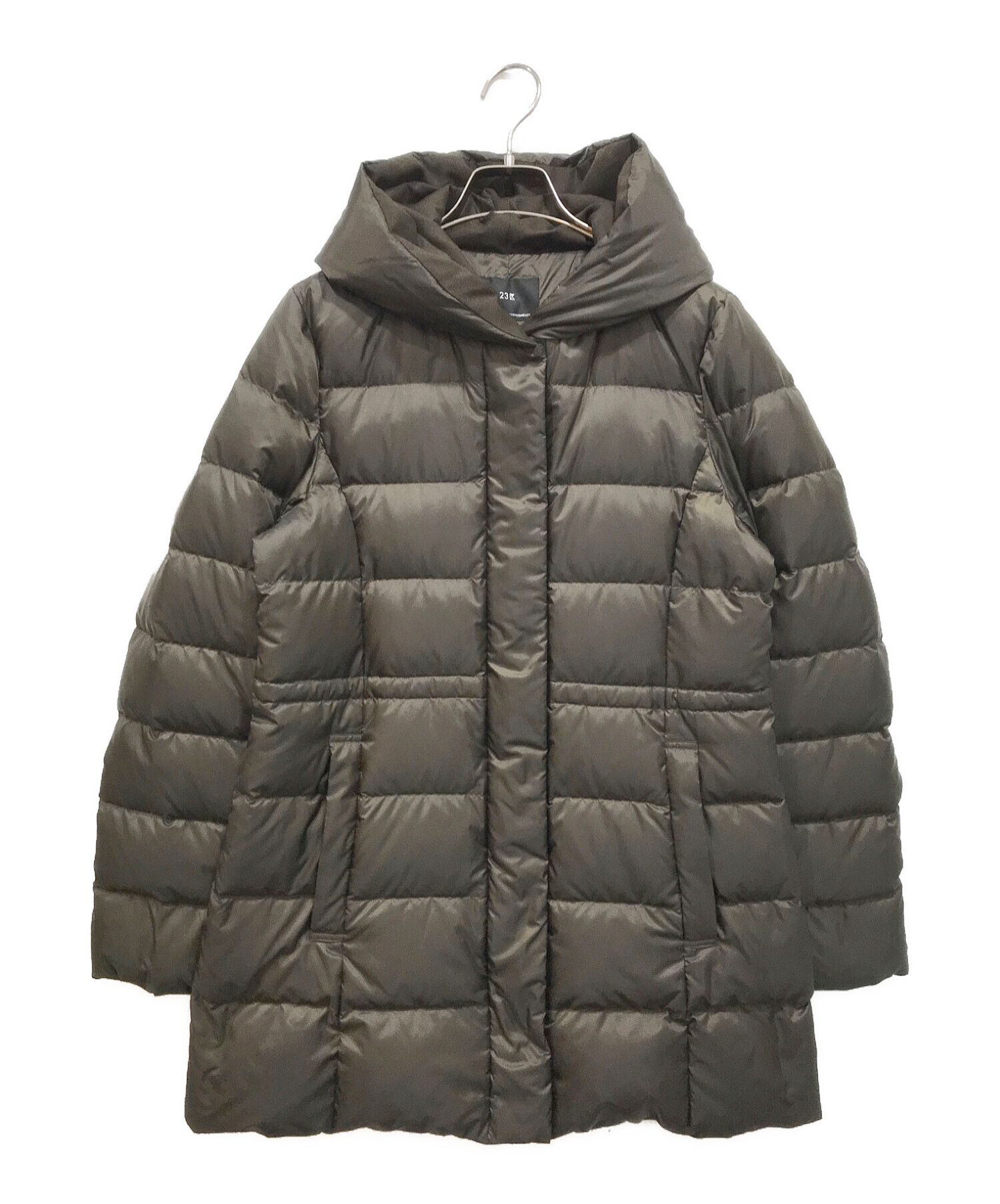 【新品未使用】23区 ダウンジャケット ショート丈 サイズ38 中古・古着通販】23区 (ニジュウサンク) シレータフタ ショート ダウン