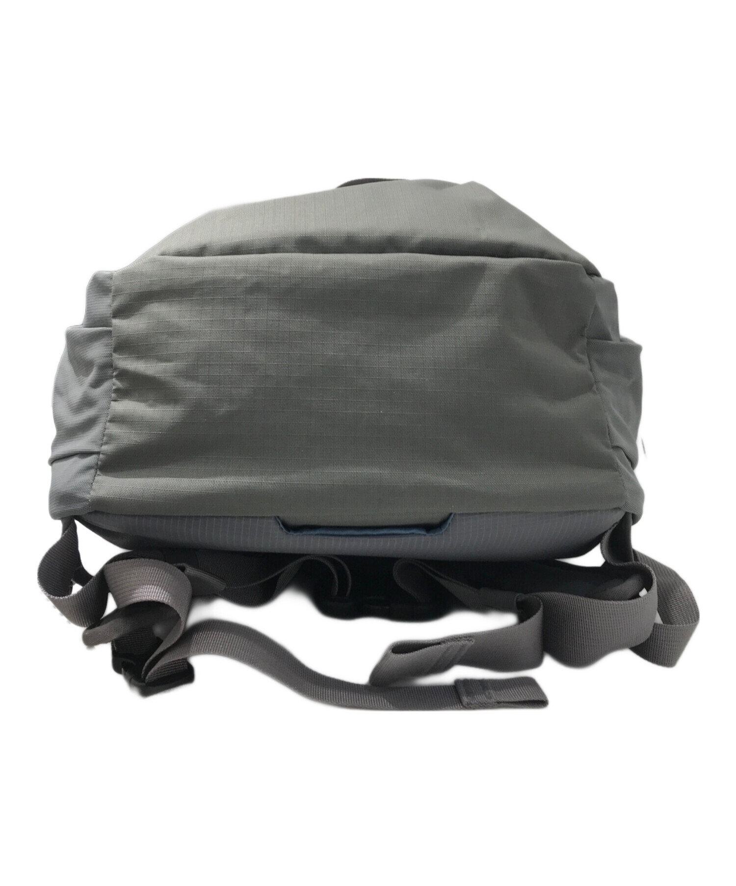 新品】パタゴニア ステルスパック 30L グレー 中古・古着通販