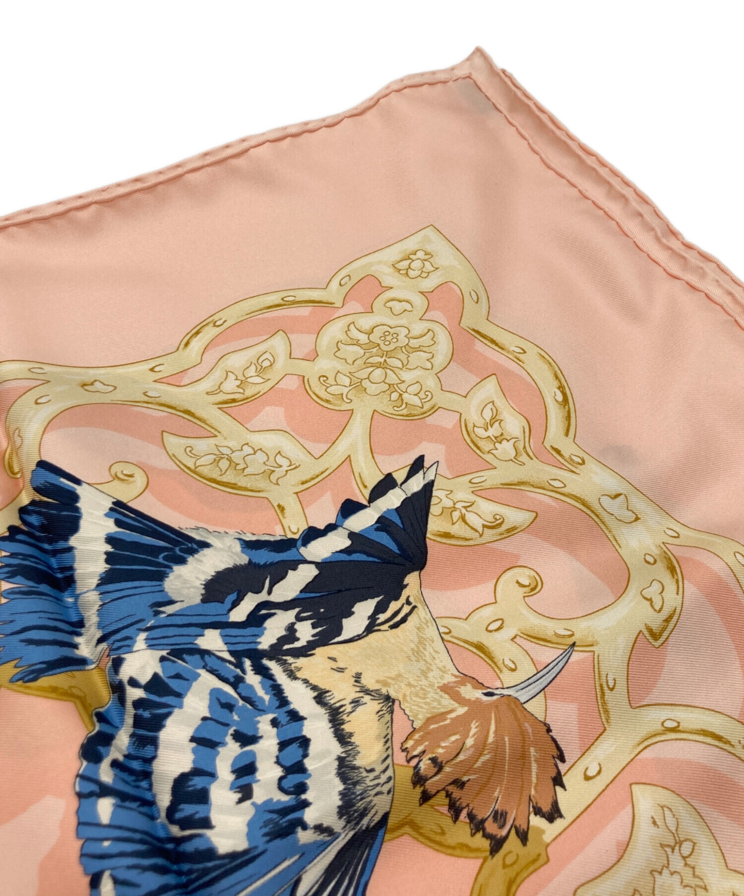 ☘️美品☘️ HERMES カレ90　インドとヒマラヤの小鳥たち　ピンク 中古・古着通販】HERMES (エルメス) カレ90/インドとヒマラヤの小鳥