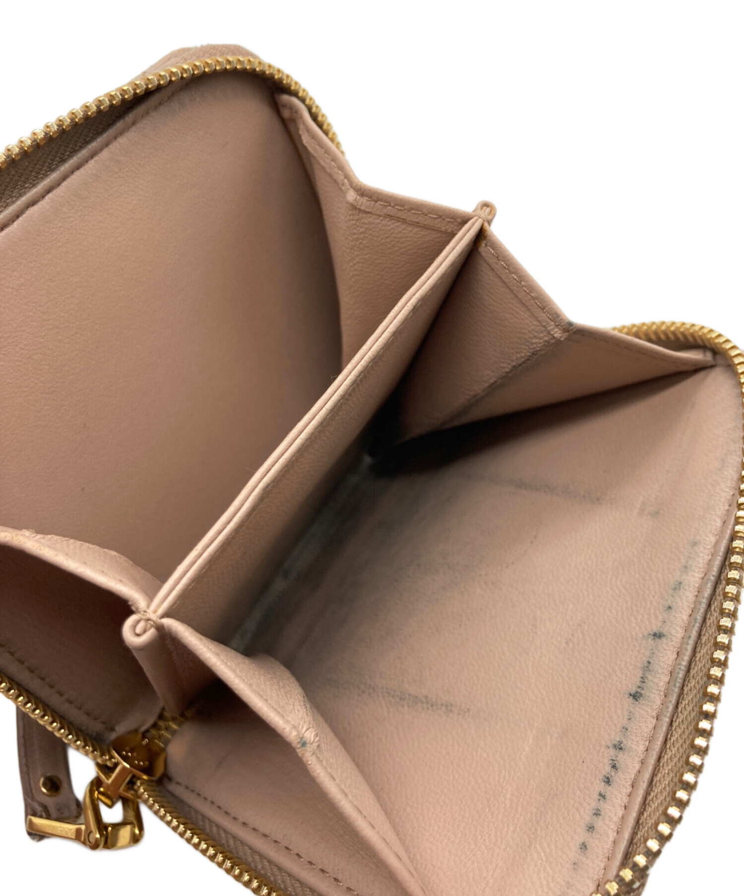 ✨未使用に近い✨　MIUMIU マテラッセル　折り財布　　茶　レザー　ICタグ miu miu（ミュウミュウ） 財布 二つ折り財布 マテラッセ コインケース