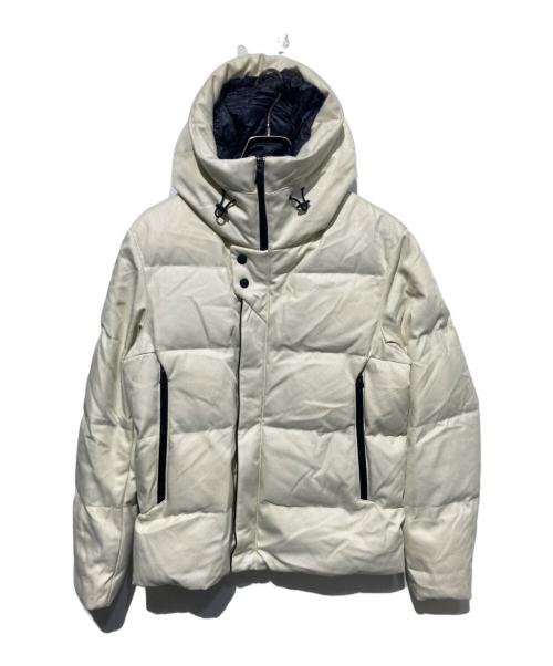 【新品未使用】Herno ホワイト ダウンジャケット サイズ44 ヘルノ HERNO ダウンジャケット コート ラミナー ホワイト
