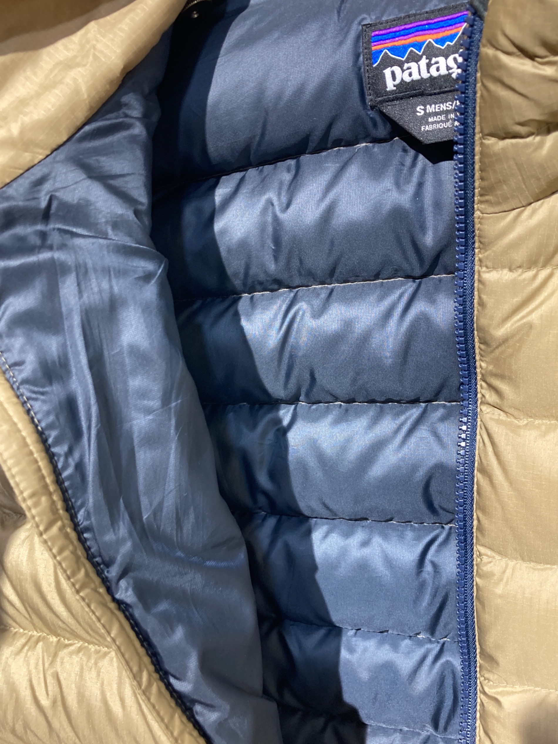 中古・古着通販】Patagonia (パタゴニア) ダウンベスト ベージュ