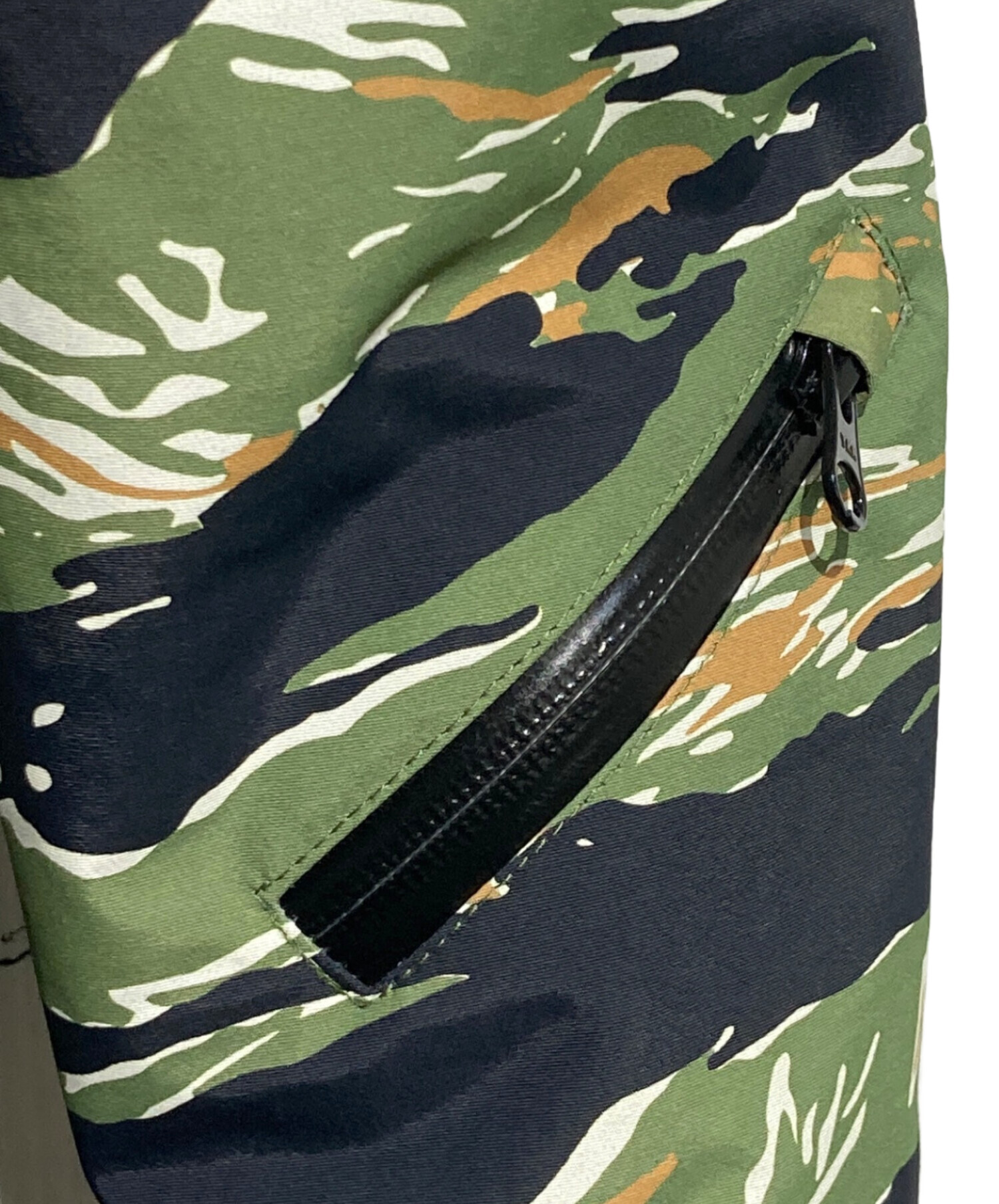中古・古着通販】CRIMIE (クライミー) カモ柄フーデットジャケット 