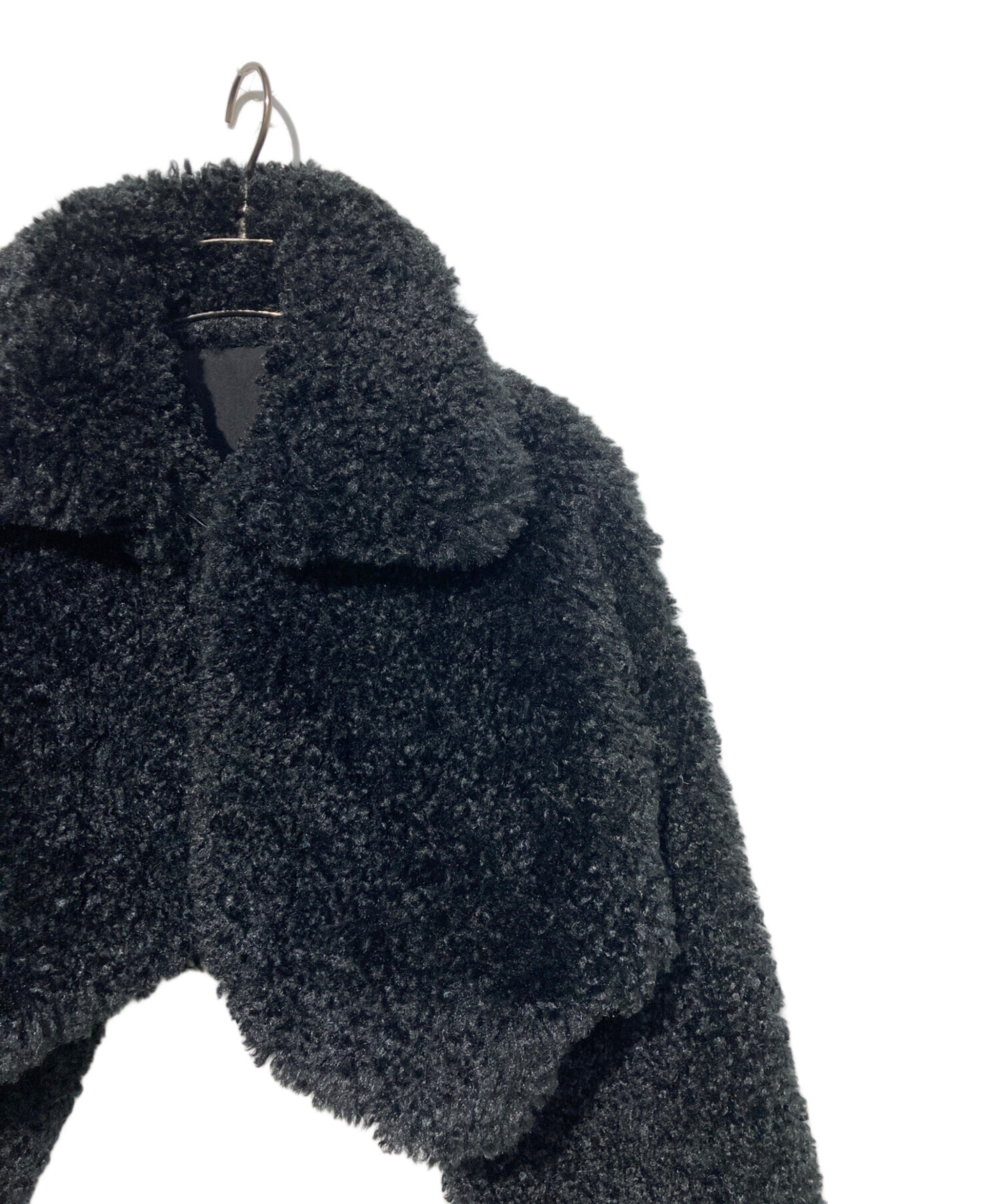 新品【yo biotop】Cropped fur coat BLACK yo BIOTOP Cropped fur coatの通販 by ぽんぽこ｜ラクマ