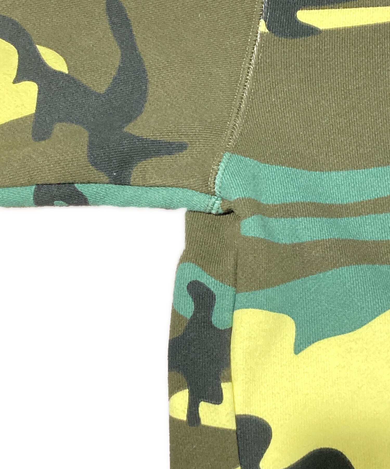 中古・古着通販】X-LARGE (エクストララージ) CAMO ZIP UP HOODED SWT