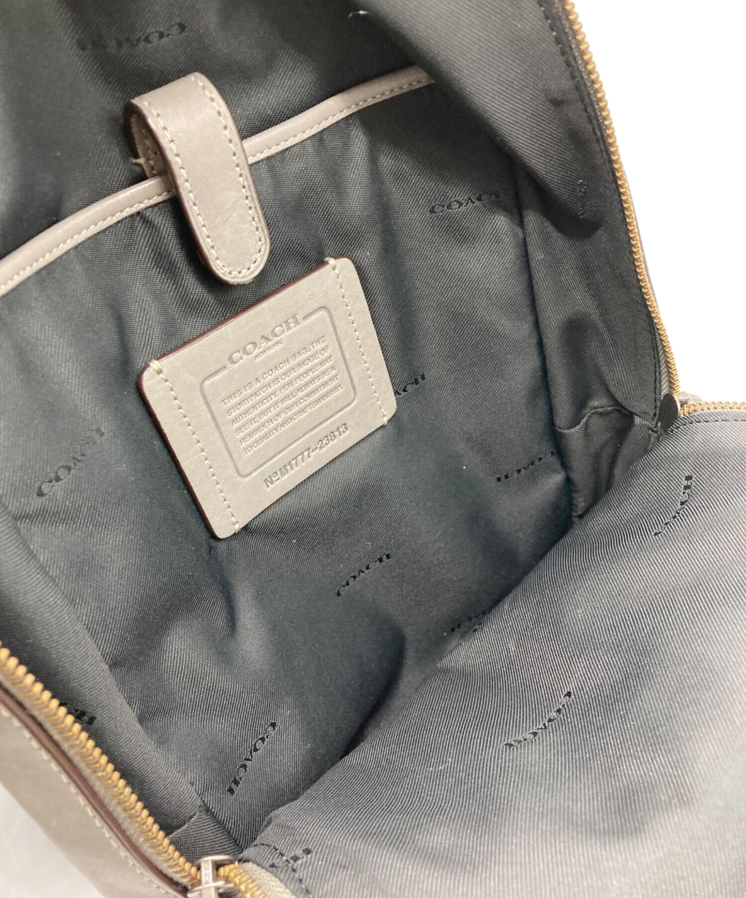 中古・古着通販】COACH (コーチ) シャーク ボディバッグ グレー