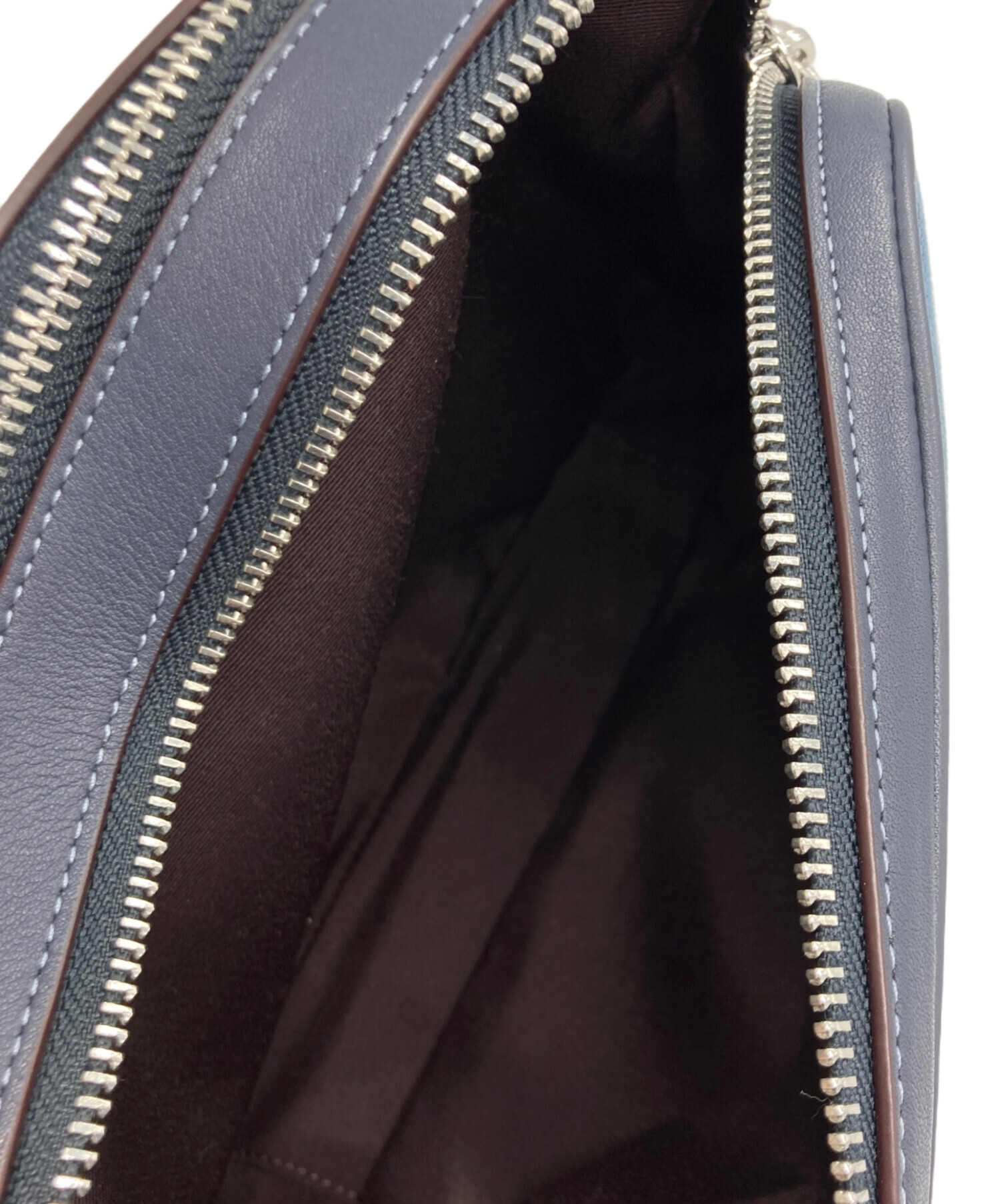 中古・古着通販】COACH (コーチ) 馬車ロゴカメラショルダーバッグ