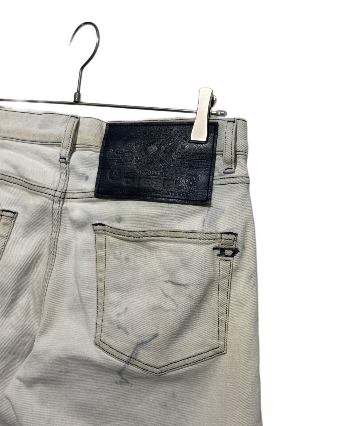 DIESEL ディーゼル パンツ（その他） M 白 【古着】【中古】【送料無料】 中古・古着通販】DIESEL (ディーゼル) デニムパンツ ホワイト サイズ
