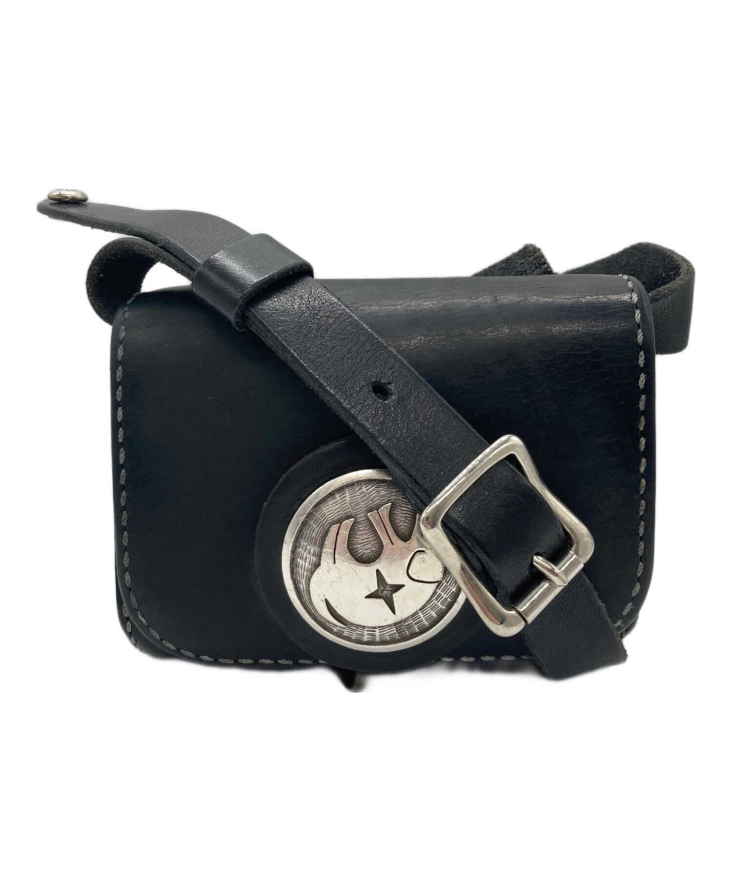 LuckyJohnラッキージョン エルクスキンバッグウエストバック コンチョ付 中古・古着通販】LUCKY JOHN (ラッキージョン) コンチョ レザー