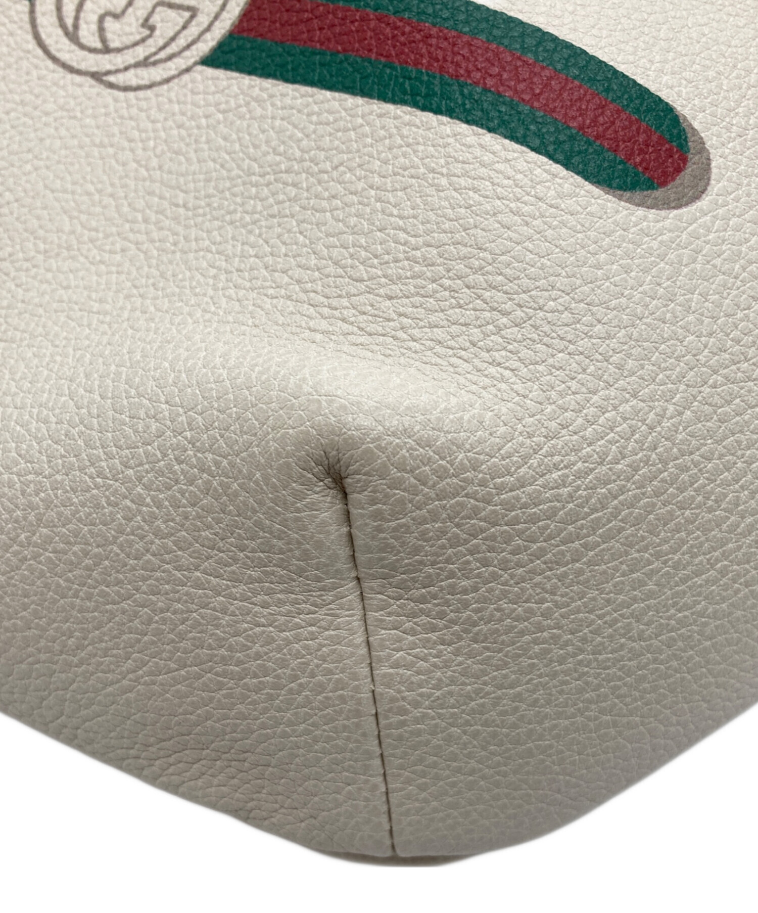 GUCCI グッチ ベルト  白 【古着】【中古】【送料無料】 GUCCI - GUCCI グッチ ベルト 白 【古着】【中古】【送料無料】の通販
