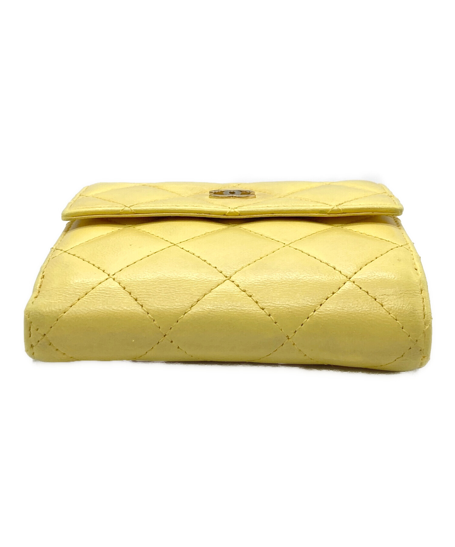 中古・古着通販】CHANEL (シャネル) マトラッセ 三つ折り財布 イエロー