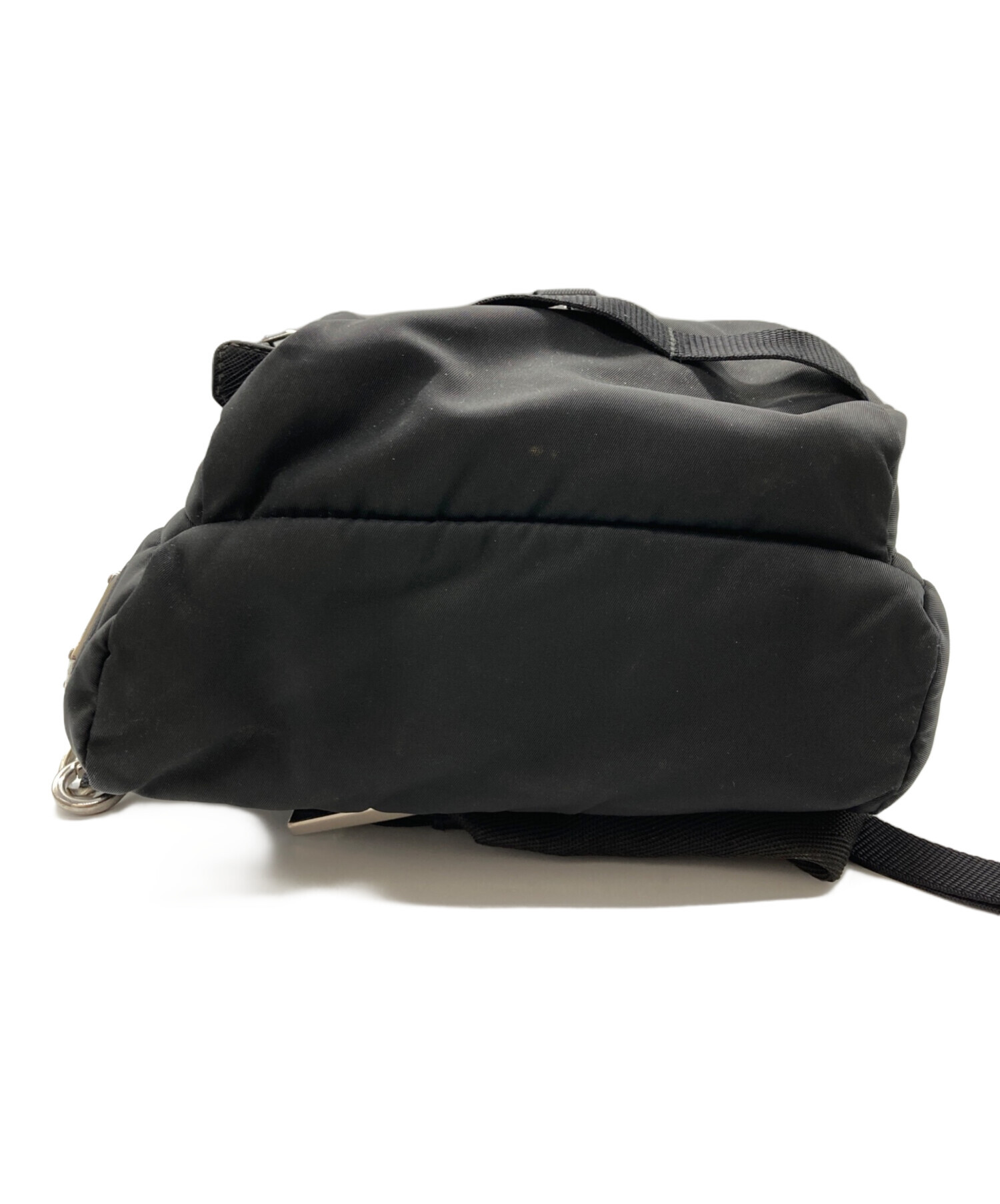 PRADA ボディバッグ ブラック ナイロン 中古・古着通販】PRADA (プラダ) ナイロンボディバッグ ブラック