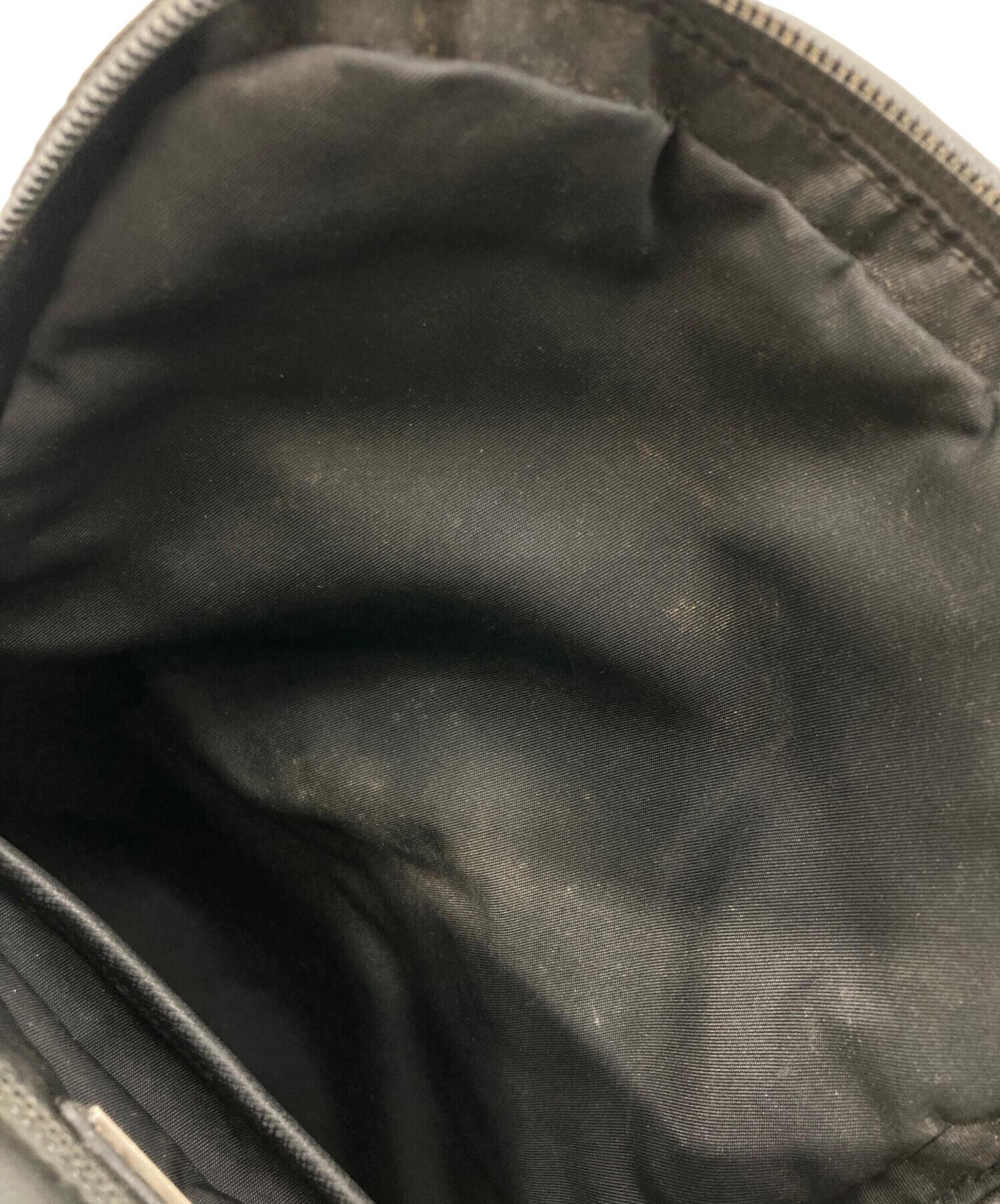 中古・古着通販】PRADA (プラダ) ナイロンボディバッグ ブラック
