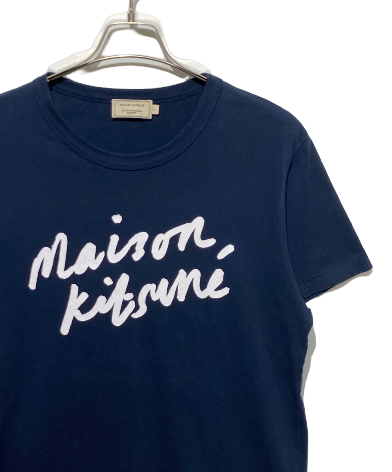 MAISON KITSUNÉ ネイビー Tシャツ 中古・古着通販】MAISON KITSUNE (メゾンキツネ) ロゴプントTシャツ