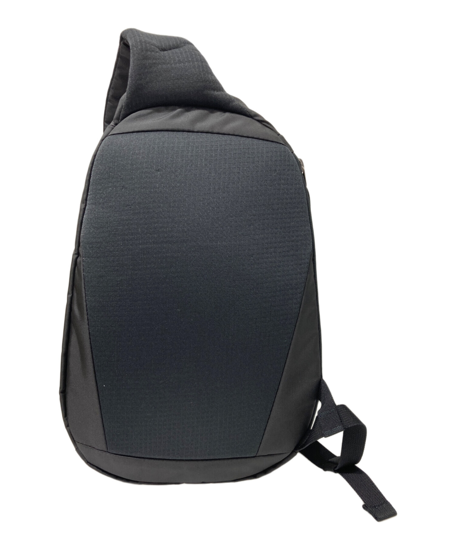 中古・古着通販】Patagonia (パタゴニア) アトム・スリング 8L