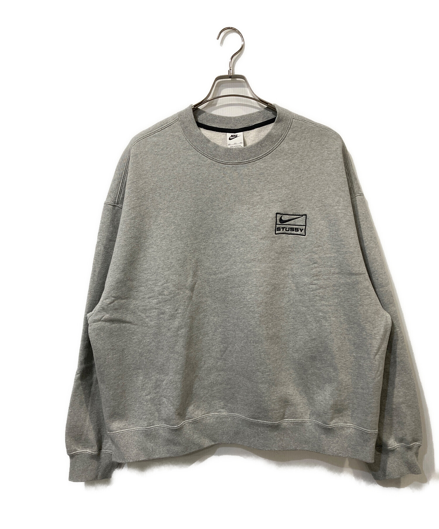 NIKE × STUSSY クルーネックスウェット グレー S ナイキ 中古・古着通販】NIKE (ナイキ) stussy (ステューシー) フリース