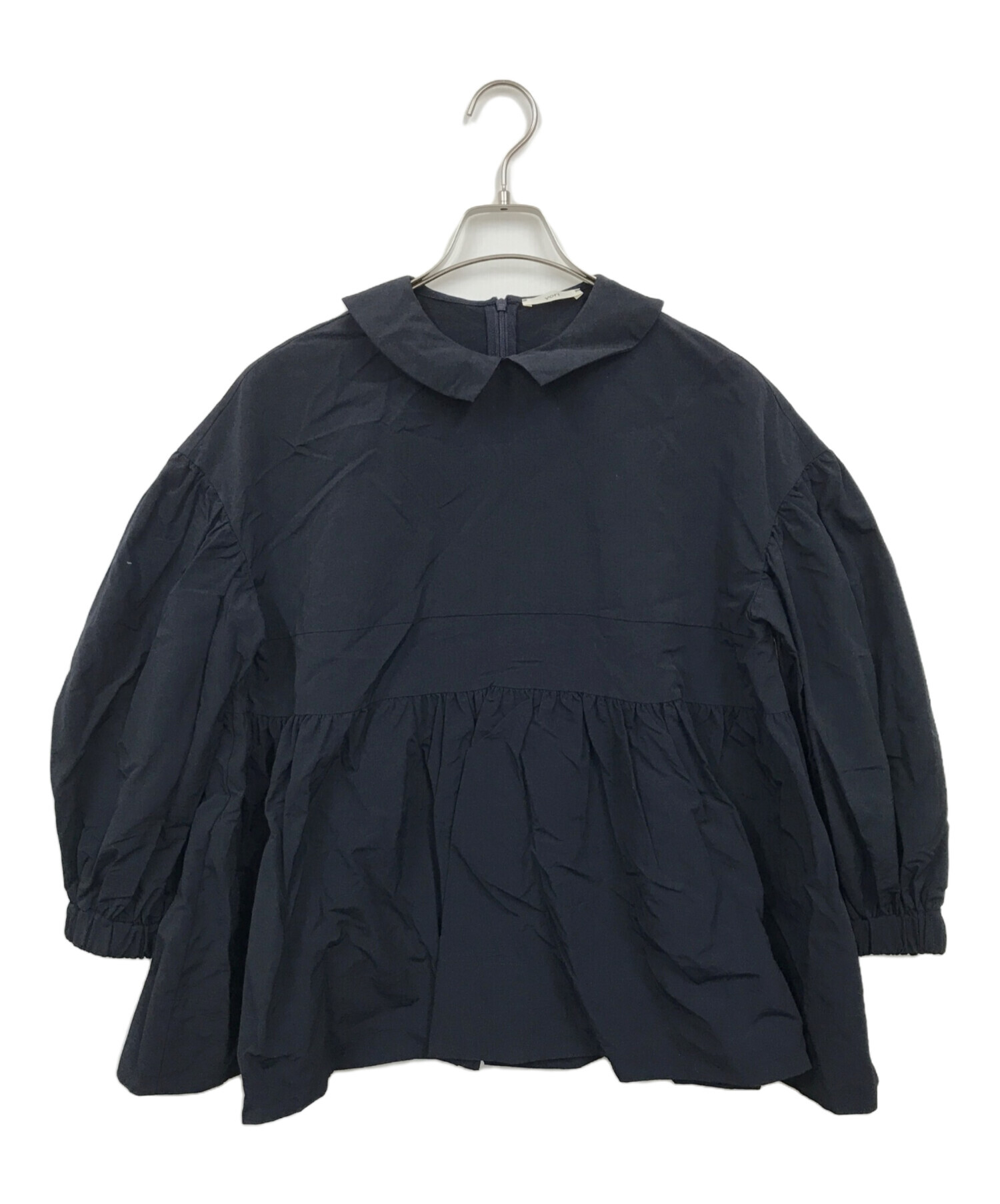 美品　yori フラットカラー　ティアードブラウス　ネイビー 中古・古着通販】YORI (ヨリ) フラットカラーティアードブラウス