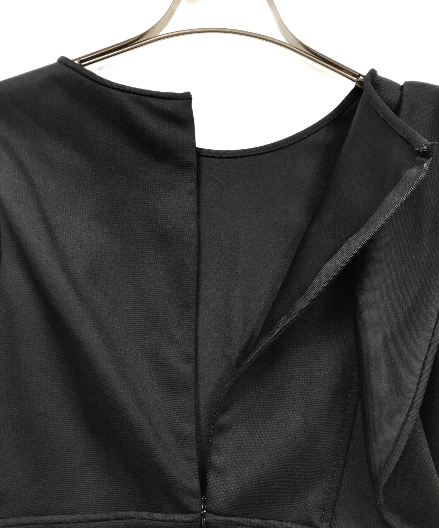 VALENTINO ノースリーブワンピース 襟付き VALENTINO - VALENTINO×UNDERCOVER襟付きワンピースヴァレンチノ