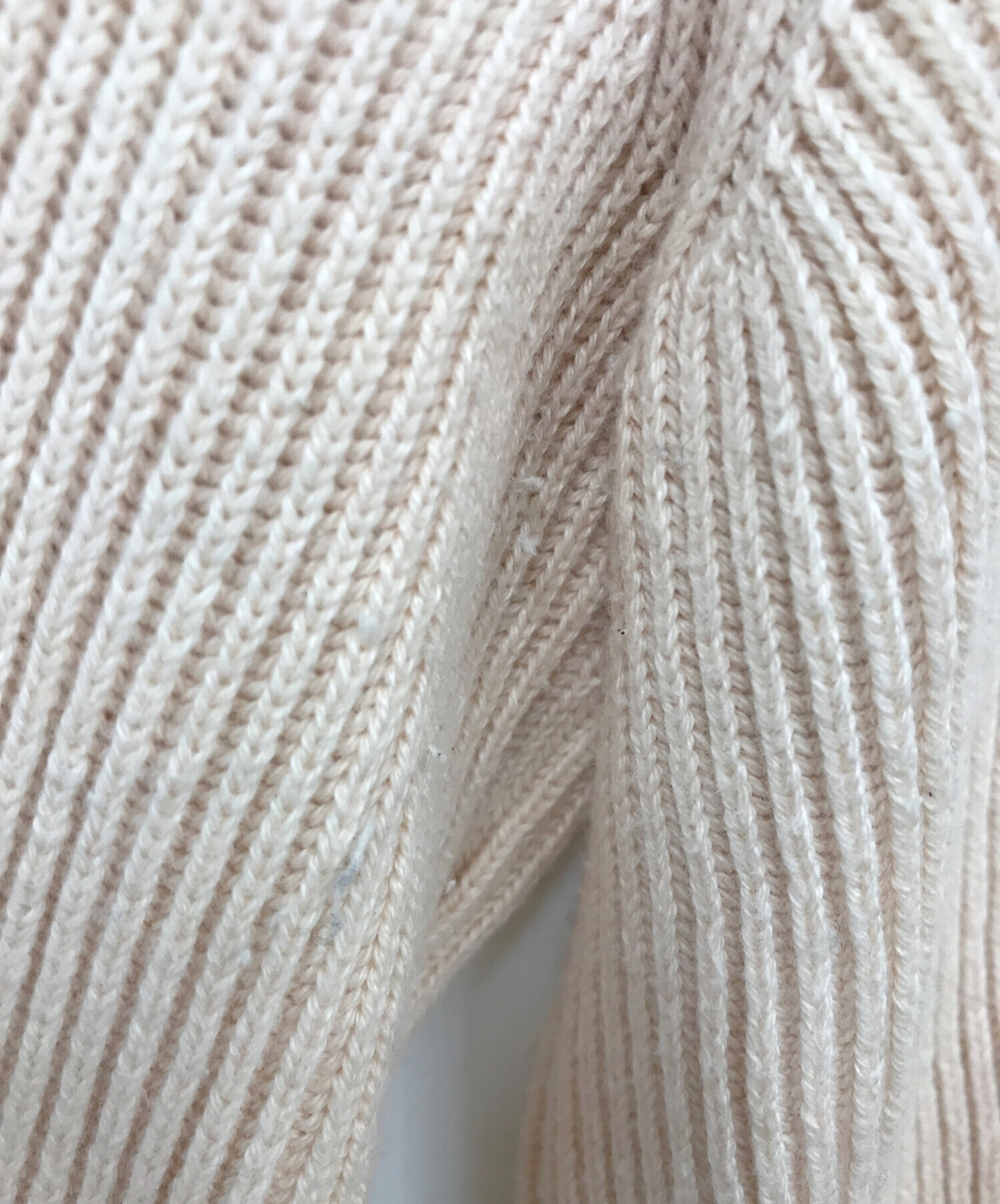 MM6 エムエムシックス ニット・セーター M ベージュ 【古着】【中古】【送料無料】 MM6 - MM6 エムエムシックス ニット・セーター S 緑 【古着】【中古