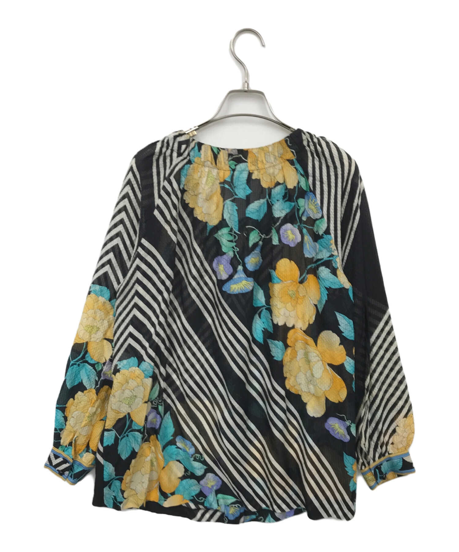 レオナール シルクブラウス レオナール シルクブラウス 13号 日本製