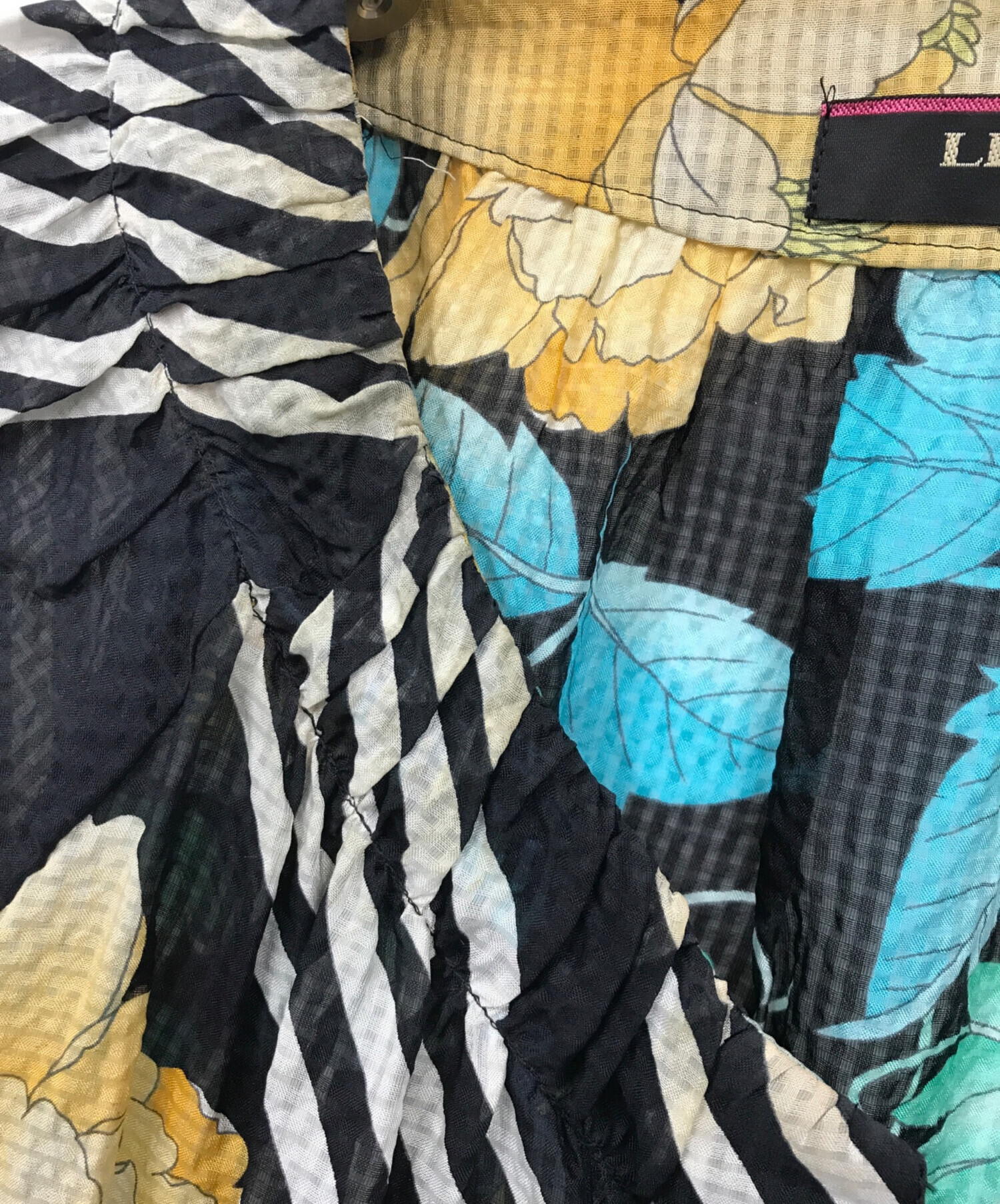 中古・古着通販】LEONARD (レオナール) 花柄シルクブラウス ブラック 