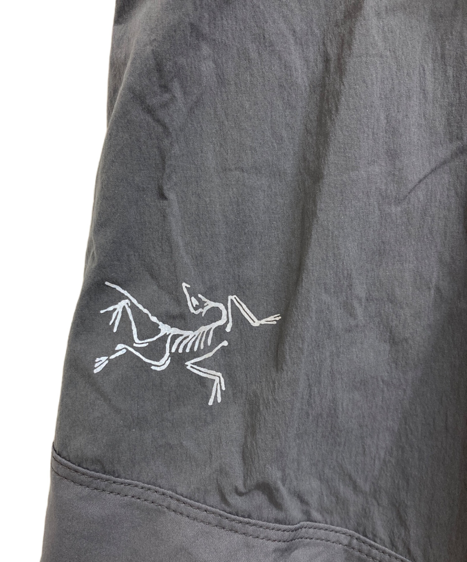 中古・古着通販】ARC'TERYX (アークテリクス) ナイロンショーツ グレー