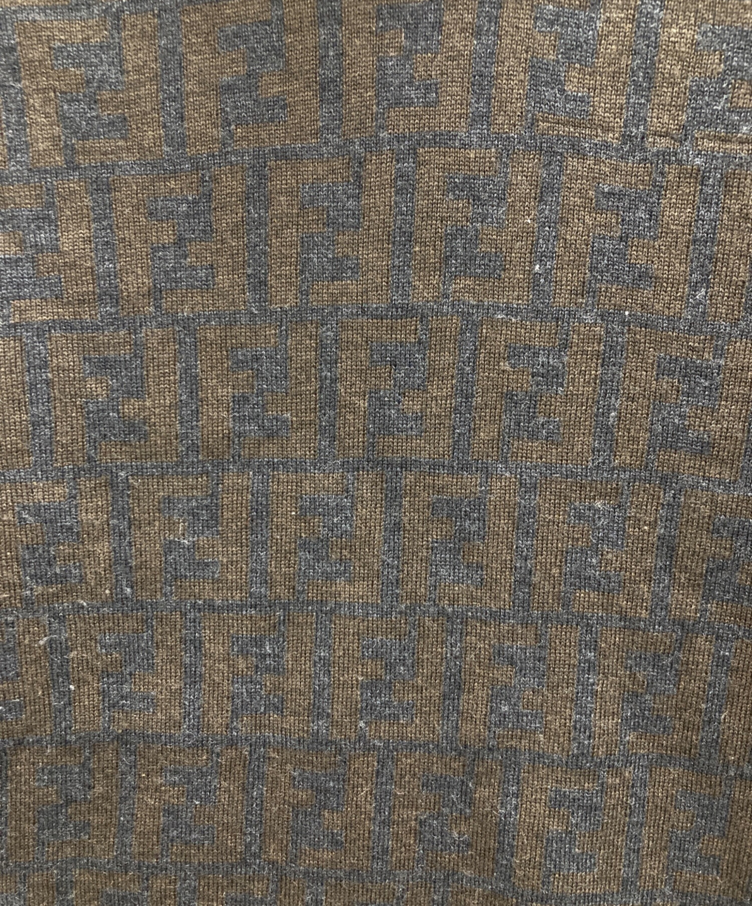 FENDI フェンディ カーディガン セーター サイズ 40 ブラウン イタリア製 中古・古着通販】FENDI (フェンディ) ニット ブラウン サイズ:40