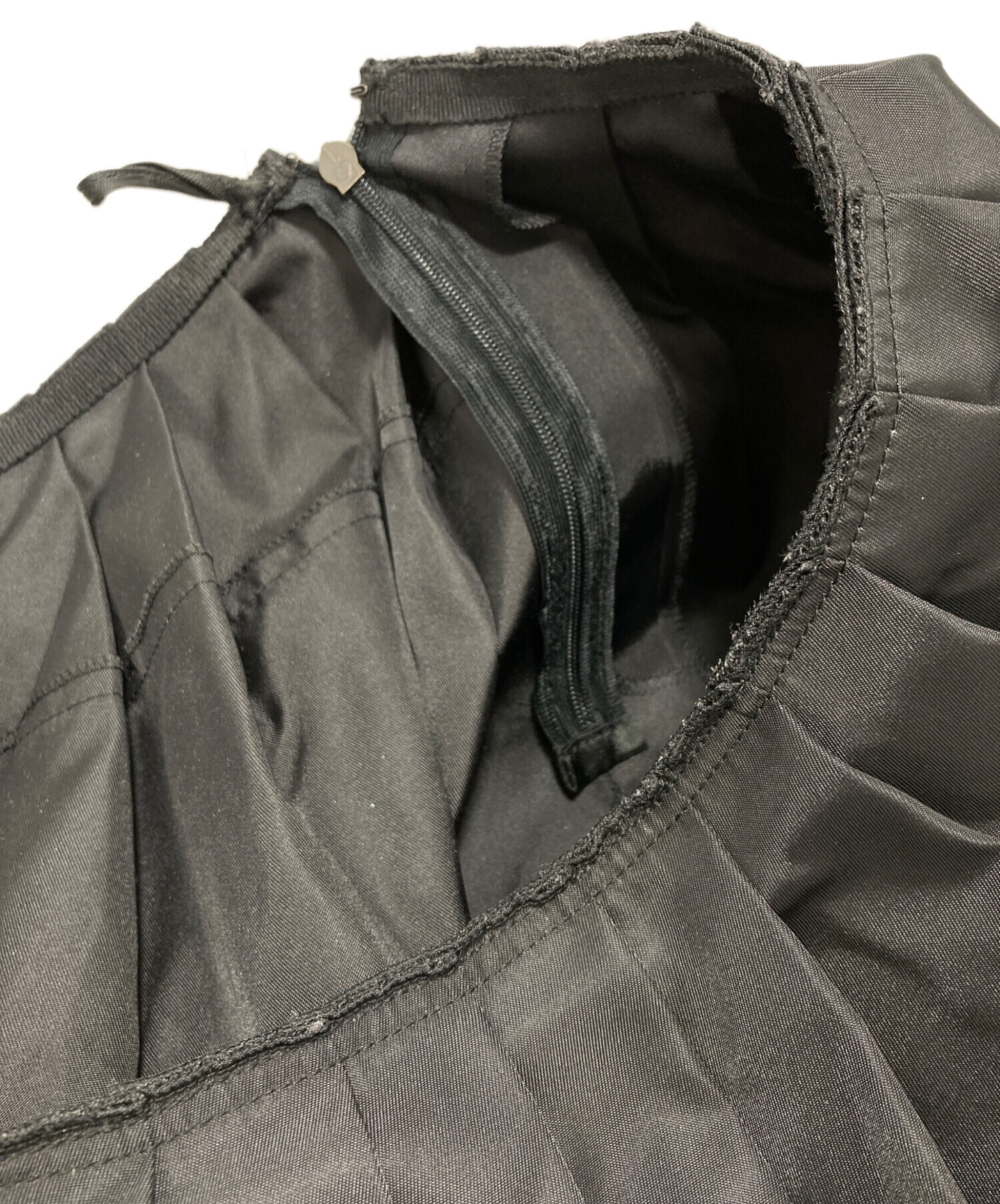 中古・古着通販】PRADA (プラダ) ナイロンプリーツスカート ブラック