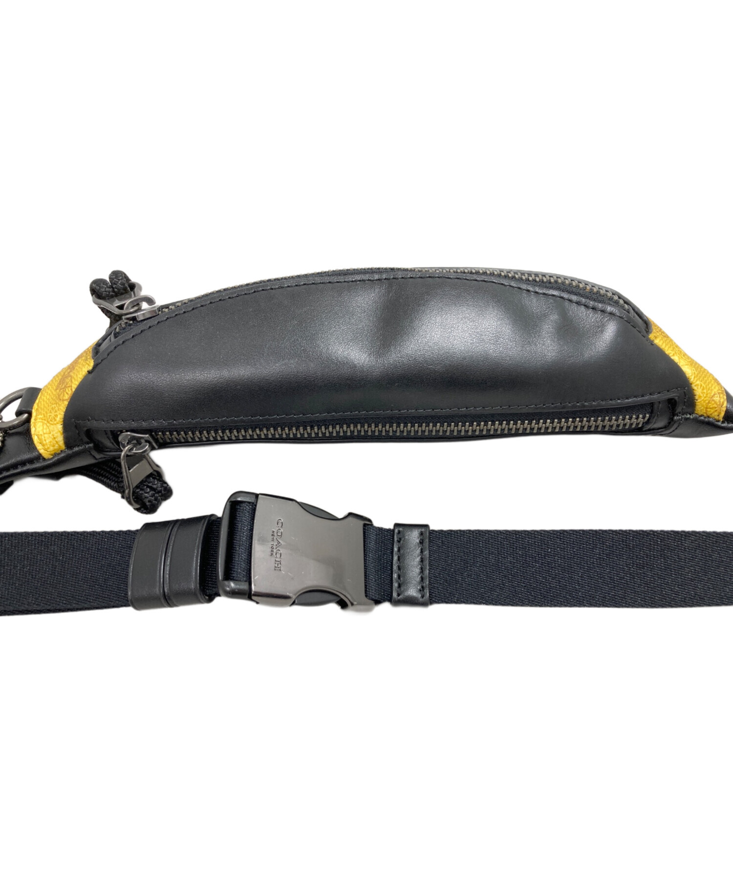 COACH 〈美品〉ウエストポーチ 中古・古着通販】COACH (コーチ) ウエストポーチ イエロー｜ブランド