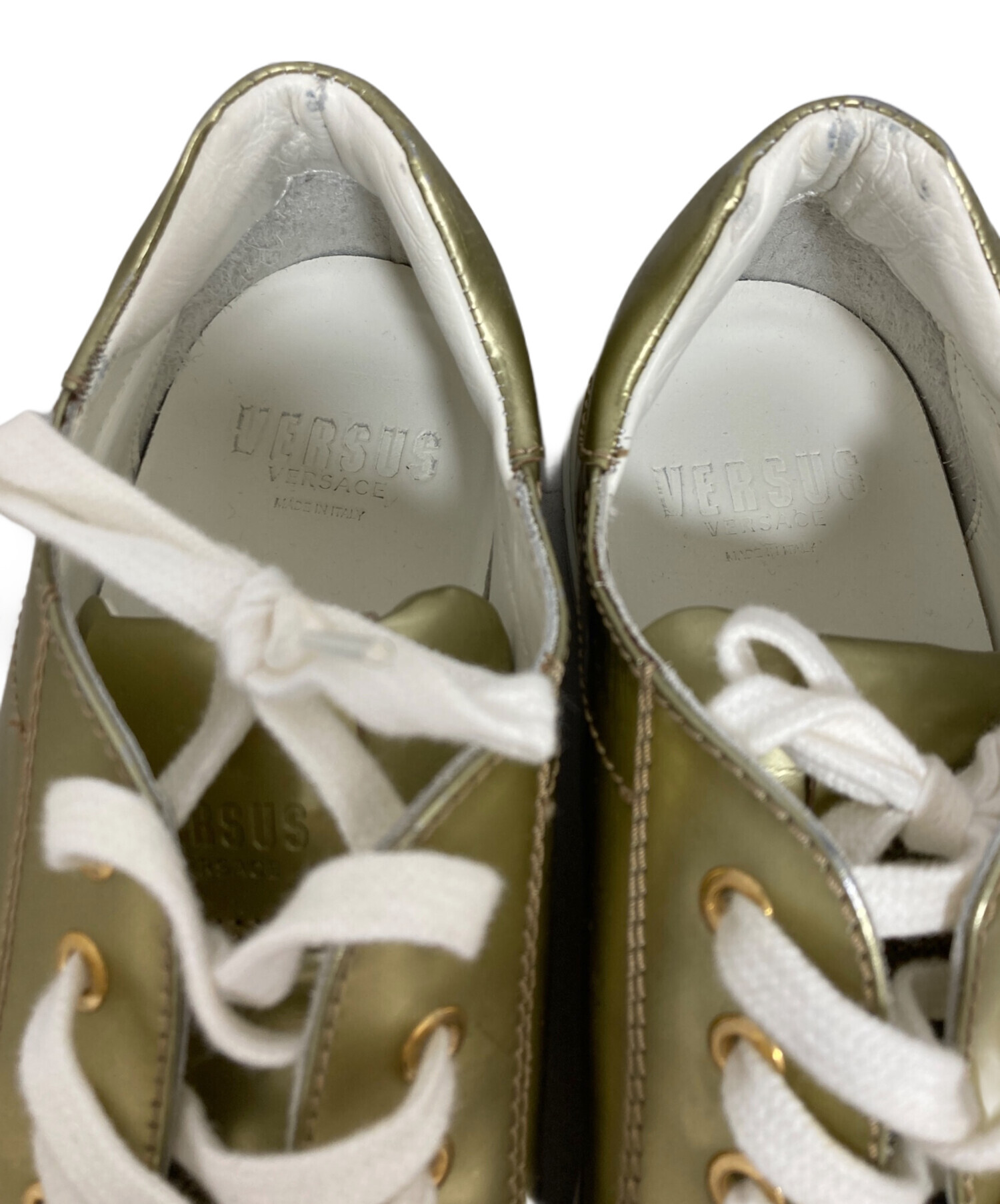 VERSUS VERSACA ゴールド 中古・古着通販】VERSUS VERSACE (ヴェルサス ヴェルサーチェ