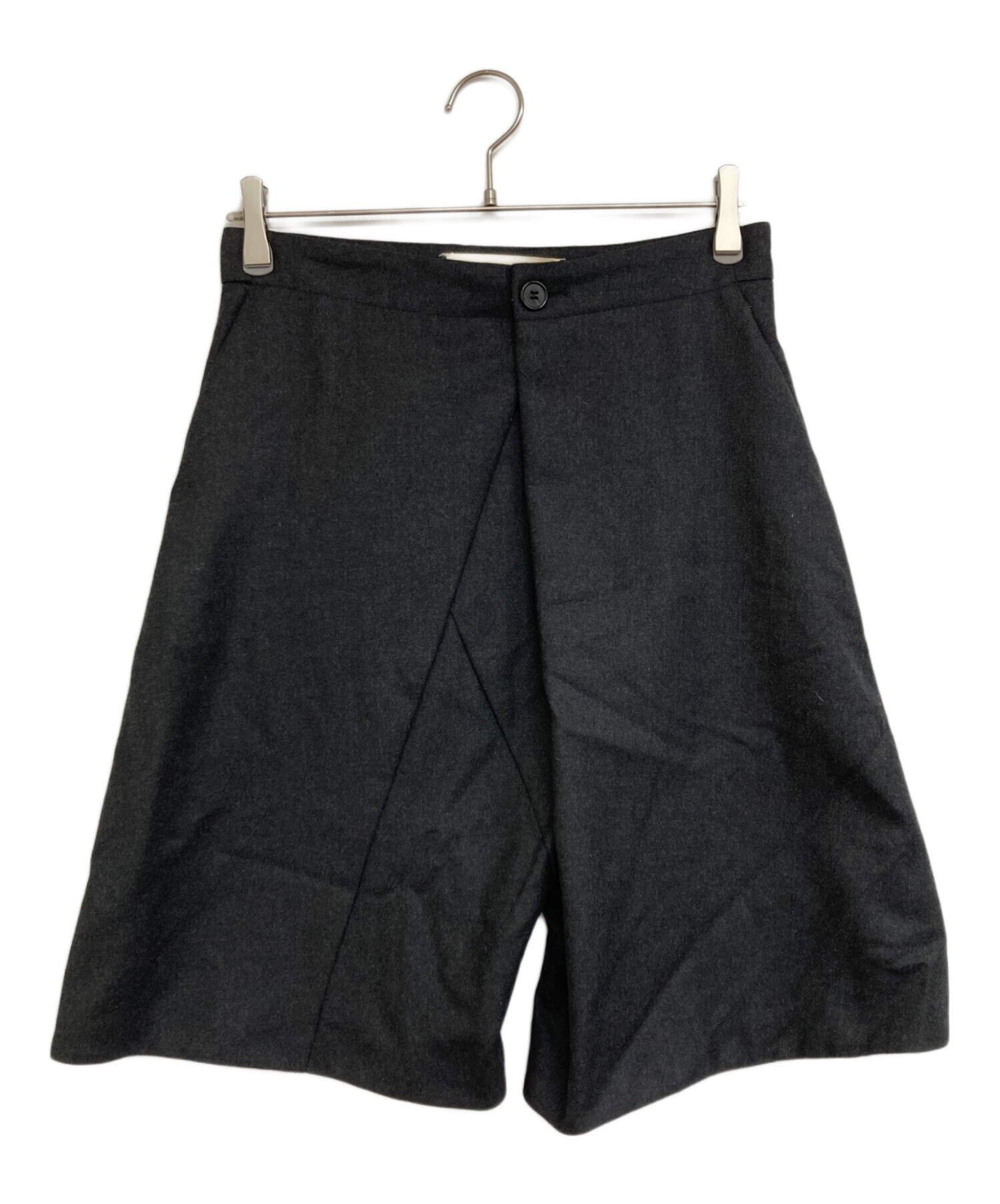 MARNI マルニ　ショートパンツ 中古・古着通販】MARNI (マルニ) ウール巻きショートパンツ グレー