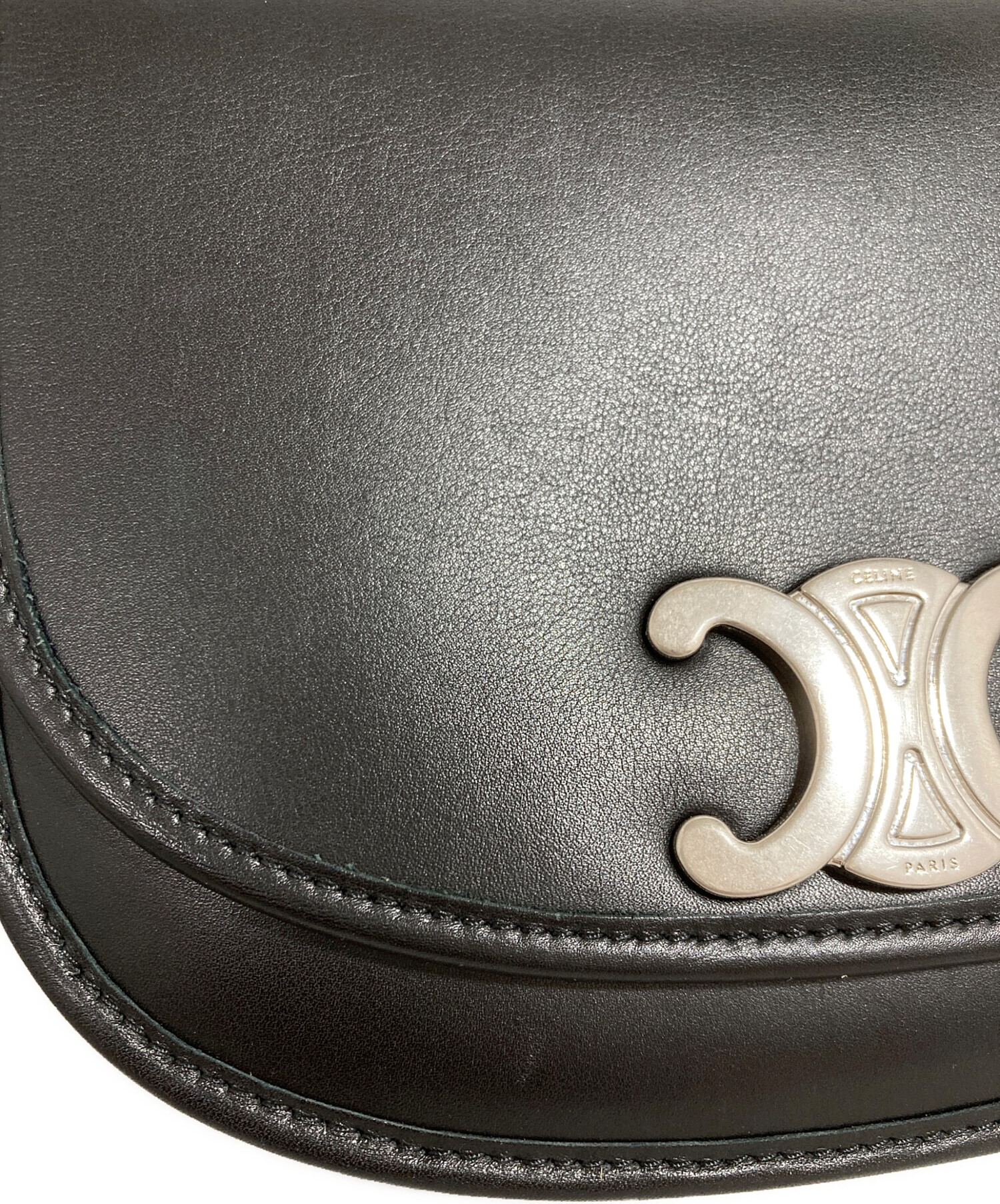 セリーヌ ミディアムサイズ CELINE 中古・古着通販】CELINE (セリーヌ) クラスプミディアム レッド サイズ