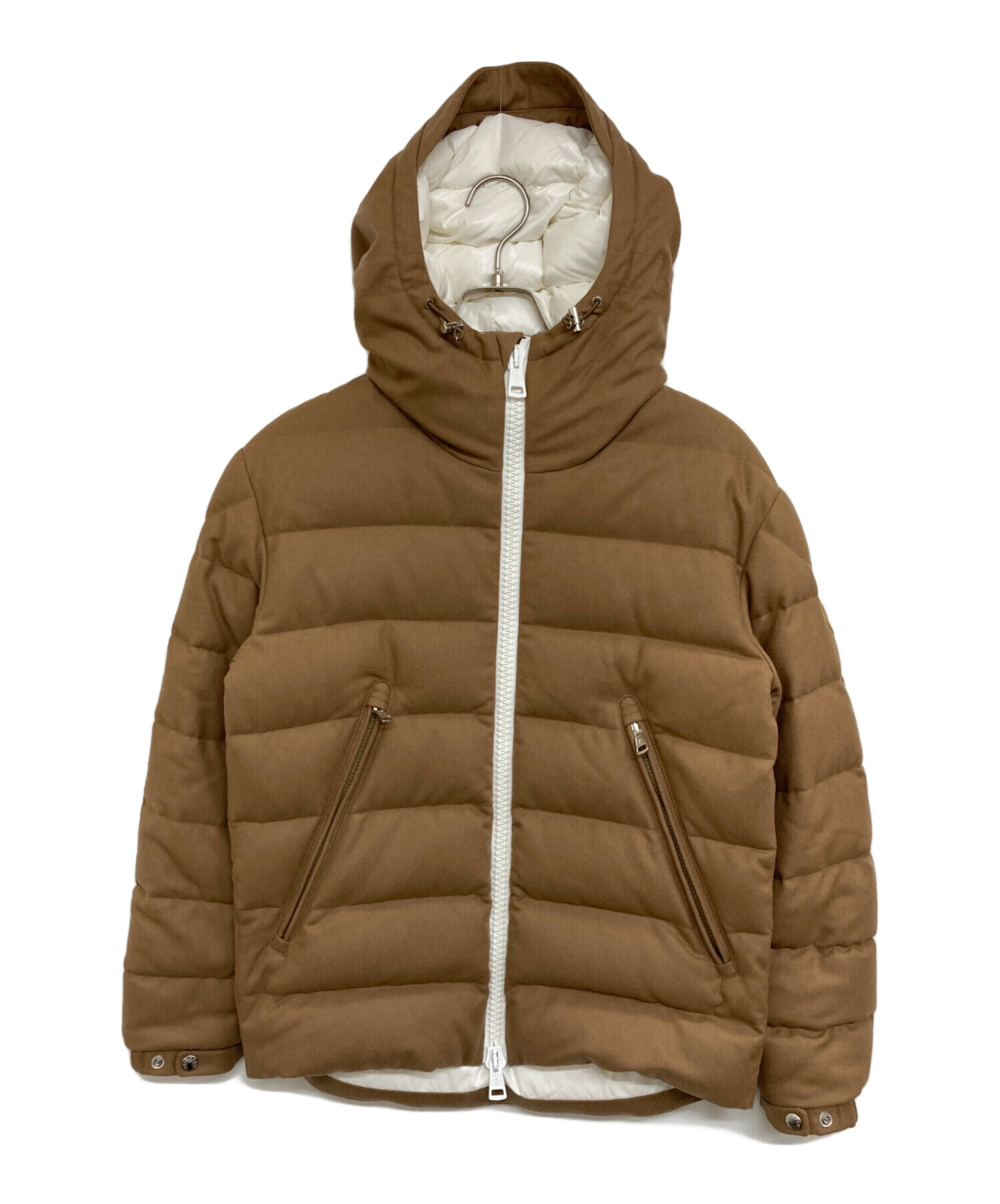 MONCLER フード付きリバーシブルベージュポンチョ新品　未使用　タグ付 MONCLER フード付きリバーシブルベージュポンチョ新品 未使用 タグ付