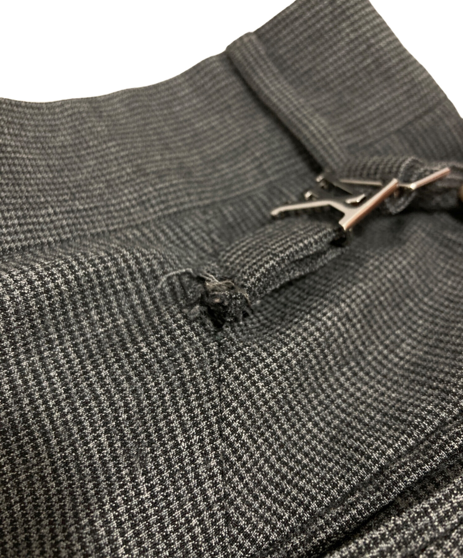 クラシック ✨LOUIS VUITTON スラックストラウザー　グレー クラシック ✨LOUIS VUITTON スラックストラウザー グレー クラシック