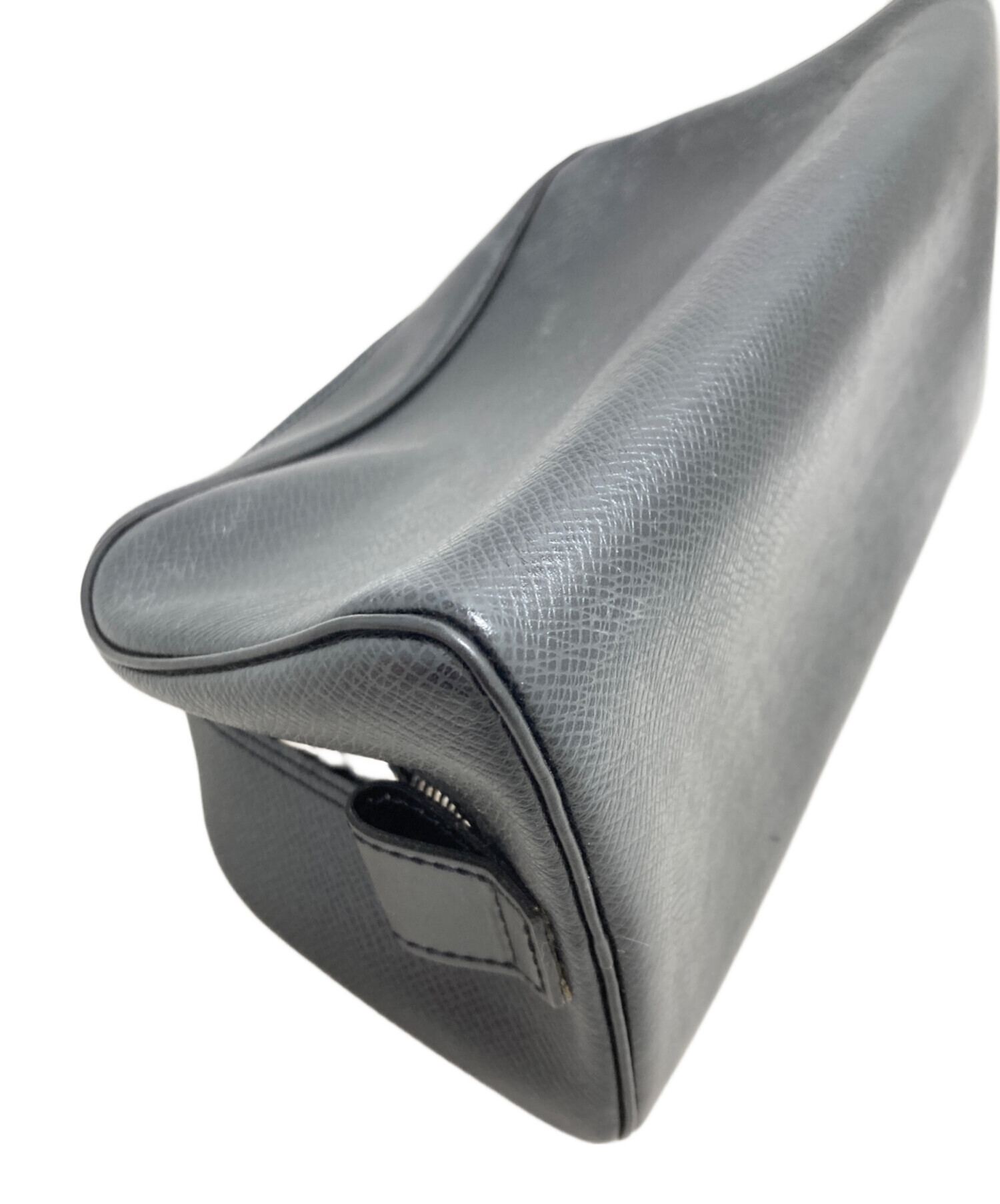 LOUIS VUITTON ブラックポーチ 中古・古着通販】LOUIS VUITTON (ルイ ヴィトン) ポーチ ブラック