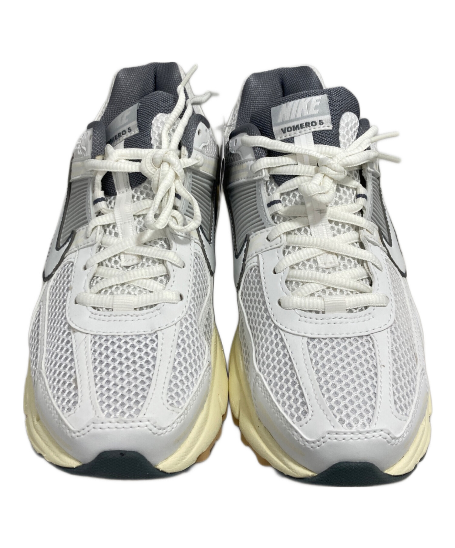 中古・古着通販】NIKE (ナイキ) WMNS ZOOM VOMERO 5 ホワイト サイズ