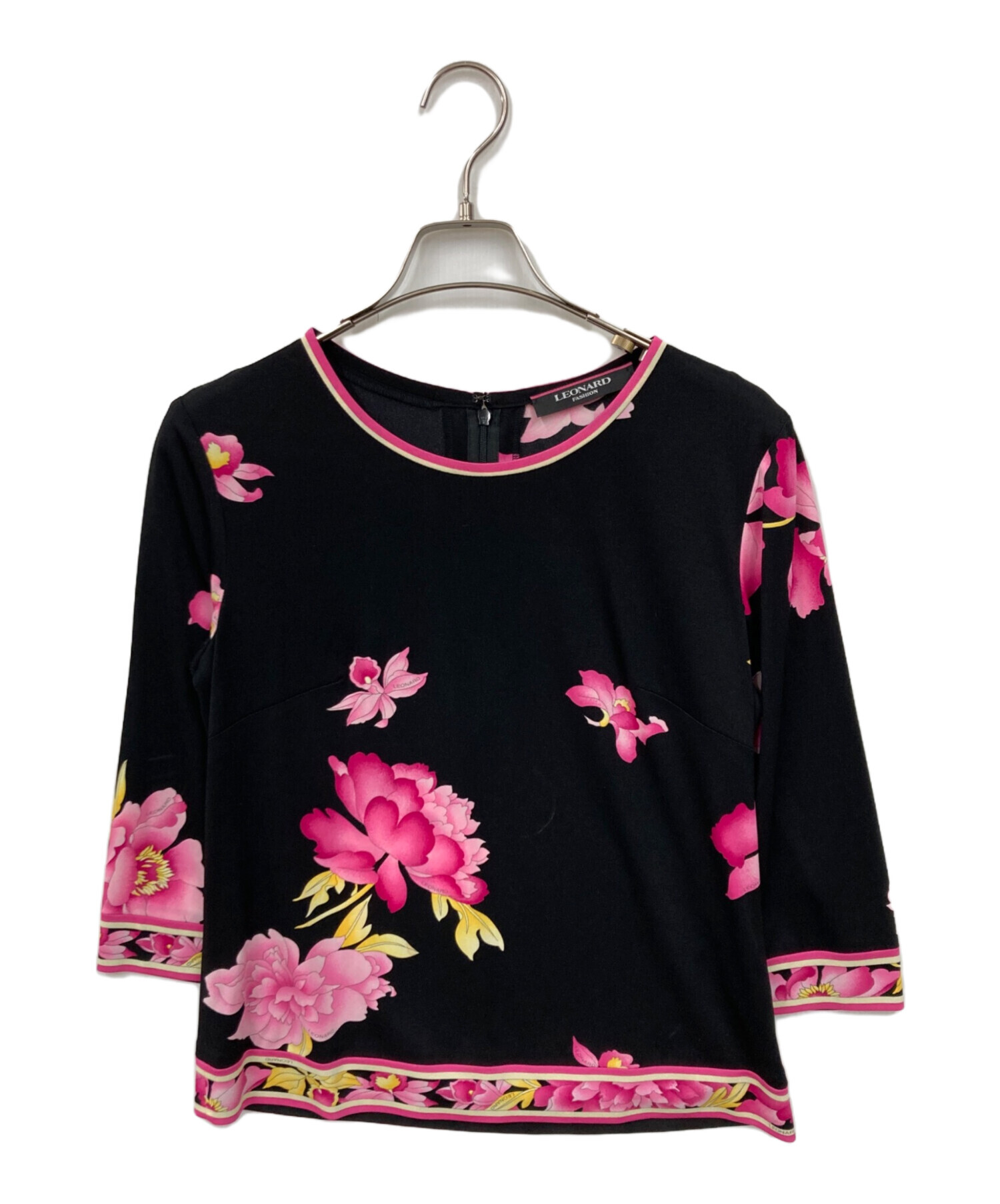 K396 新品未使用 L レオナール タグ付き 花柄 カットソー レディース 中古・古着通販】LEONARD (レオナール) 花柄カットソー ブラック