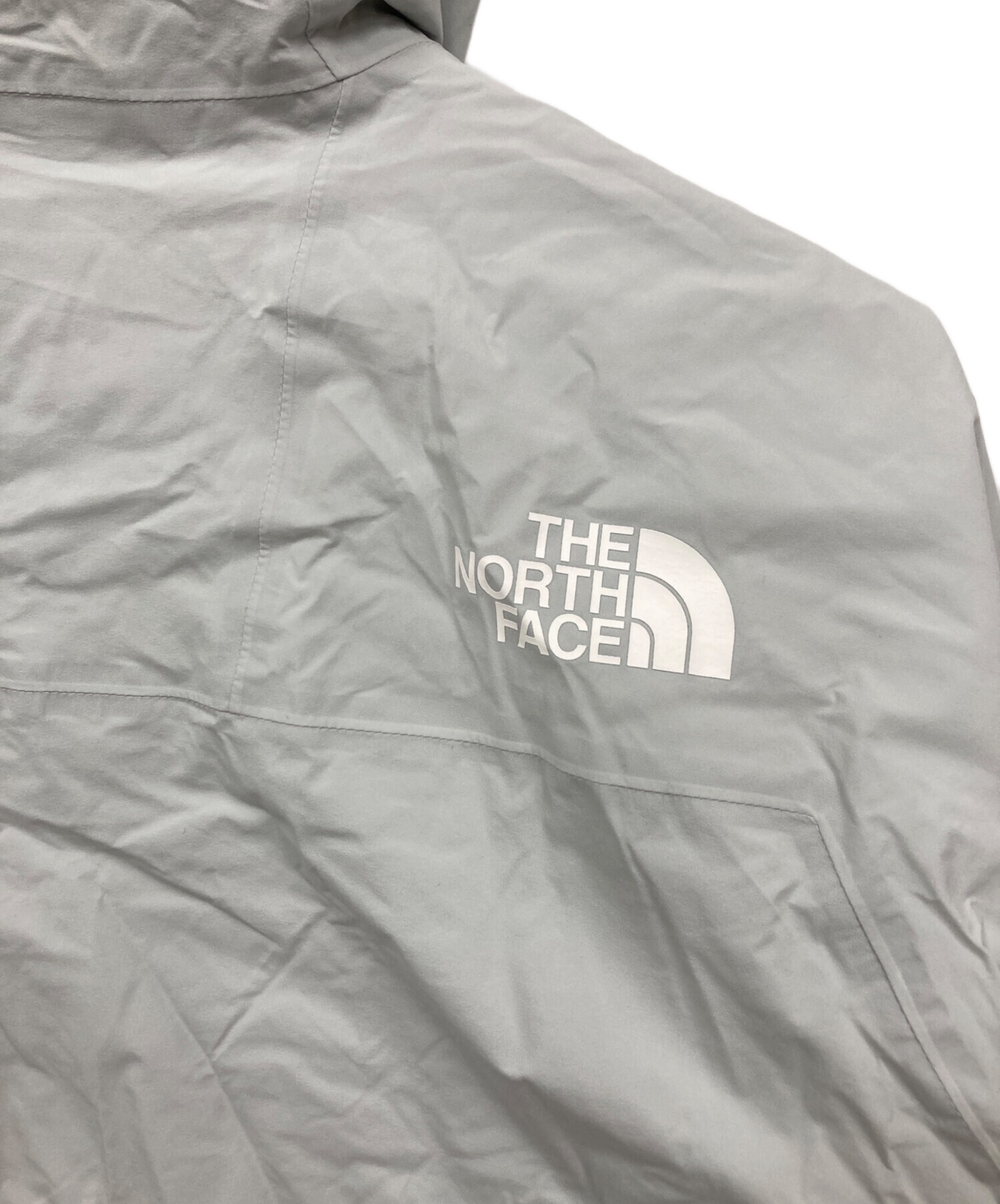  ナイロンジャケット ライトグレー 白ライン L 未使用 レア 中古・古着通販】THE NORTH FACE (ザ ノース フェイス) ジャケット