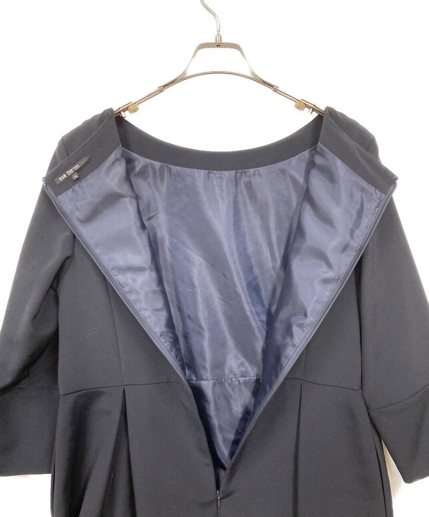 中古・古着通販】23区 (ニジュウサンク) ワンピース ネイビー サイズ 