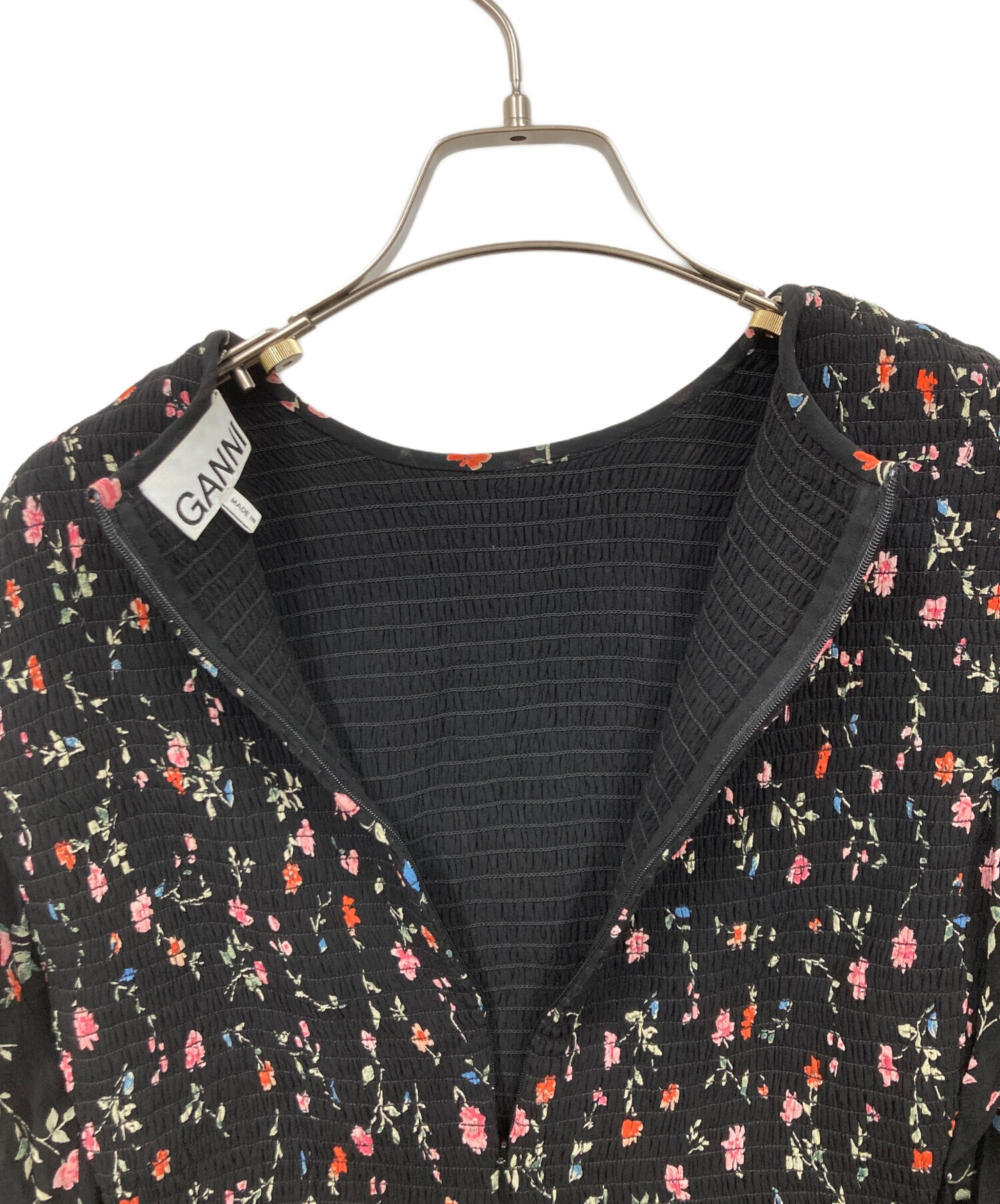 GANNI ガニー 花柄シアーブラウス 42 L ～XL 相当　未使用に近い 中古・古着通販】Ganni (ガニー) 花柄ブラウス ブラック サイズ:34