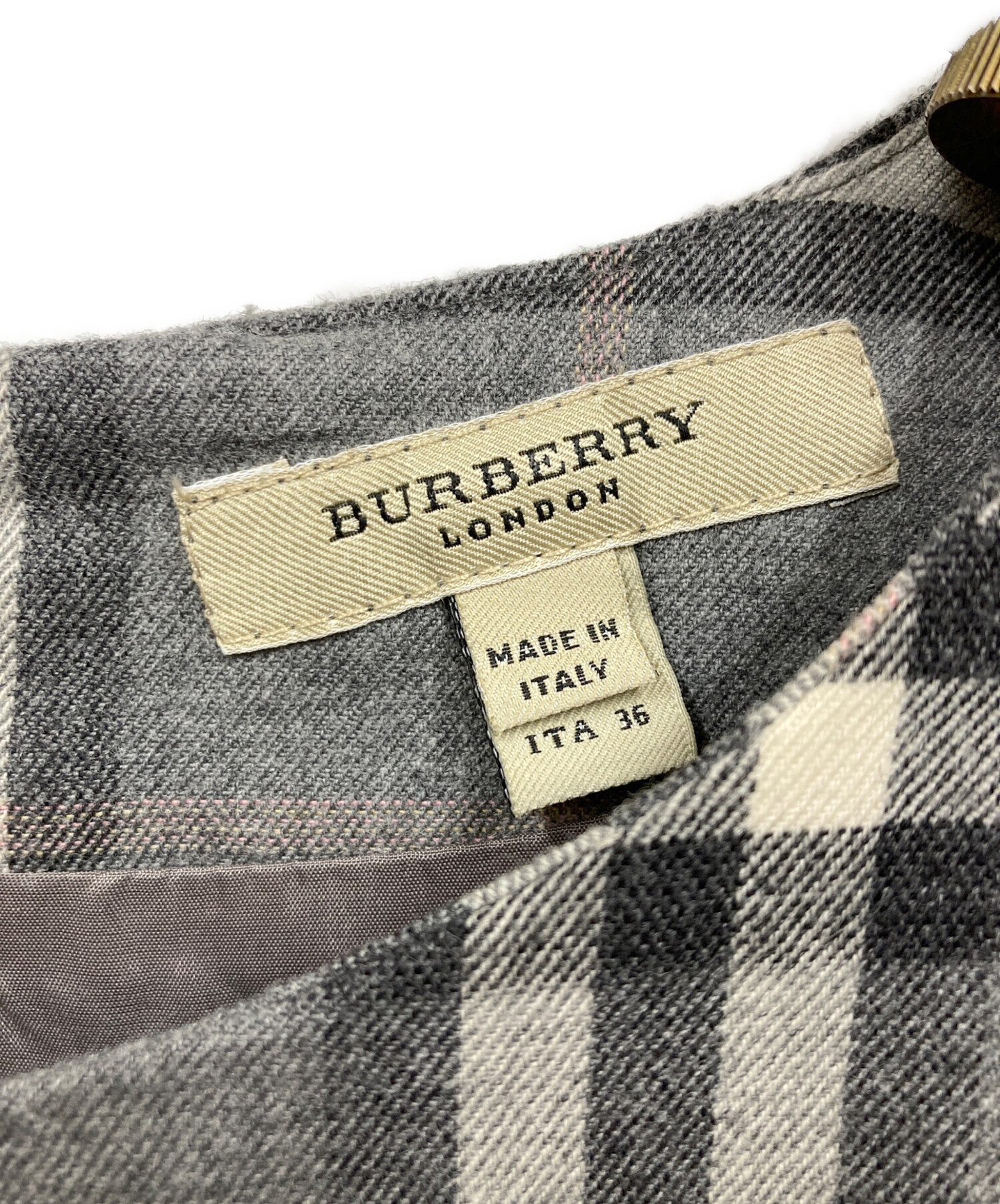 中古・古着通販】BURBERRY LONDON (バーバリーロンドン) 半袖 中古・古着通販】BURBERRY LONDON (バーバリーロンドン) 半袖