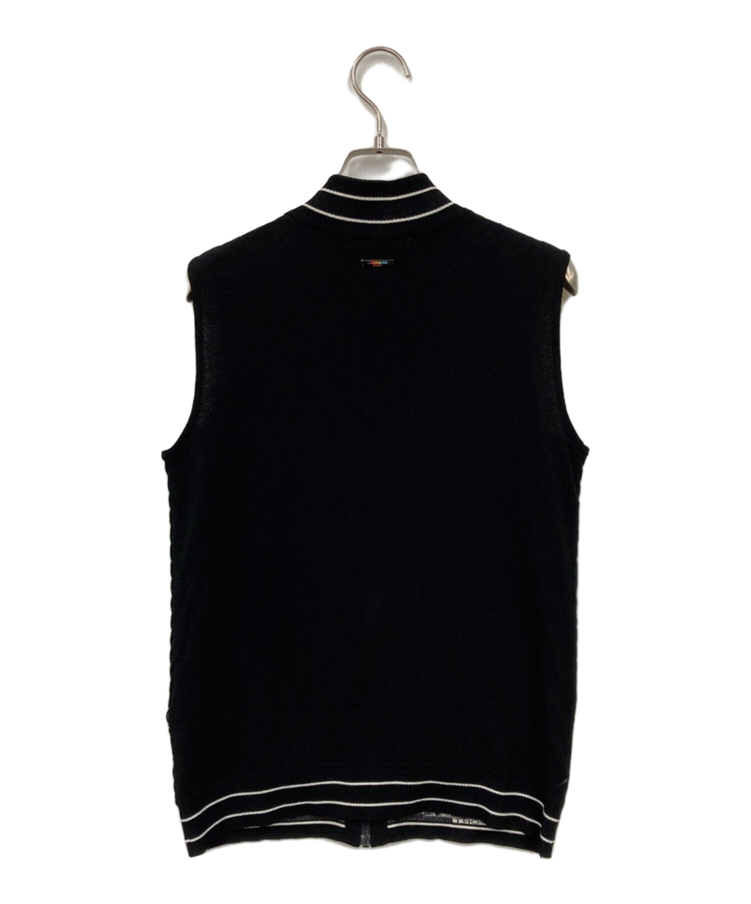 ★【LEONARD SPORT / レオナールスポーツ】ダウンベスト  (フード取り外し可能)  42サイズ(XL)  北九州店舗店頭販売のみ 中古・古着通販】LEONARD SPORT (レオナール スポーツ) ベスト