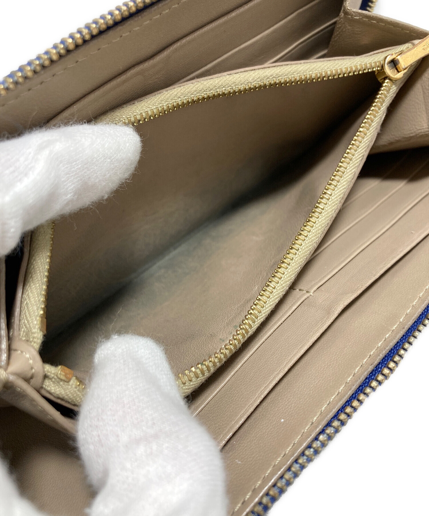 CELINE  セリーヌ/ファスナー付き長財布/レザー/ベージュ/ブルー/102623HTM/Bランク/82【中古】 CELINE - CELINE セリーヌ/ファスナー付き長財布/レザー/ベージュ