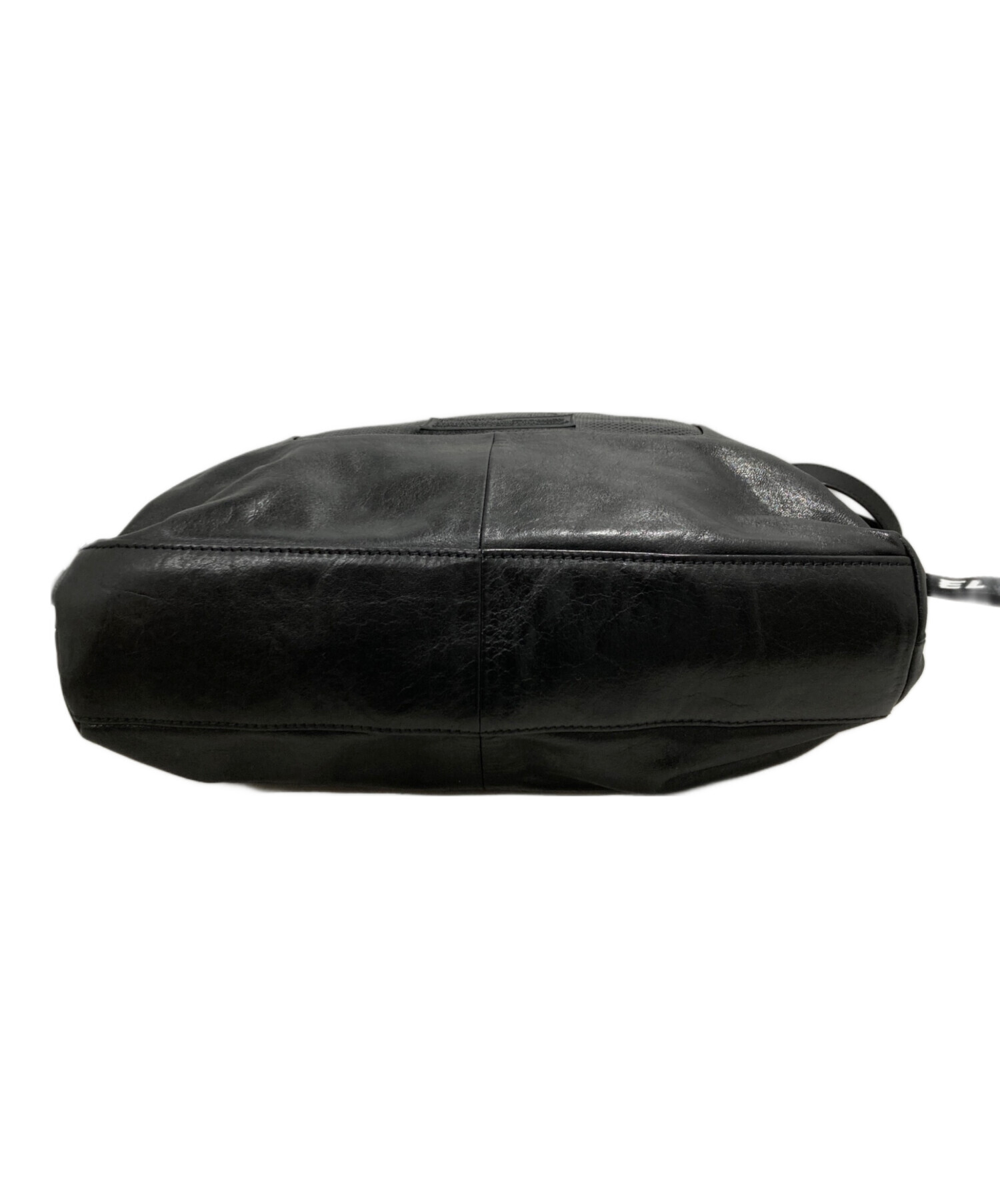 中古・古着通販】DIESEL (ディーゼル) レザートートバッグ ブラック 中古・古着通販】DIESEL (ディーゼル) レザートートバッグ ブラック