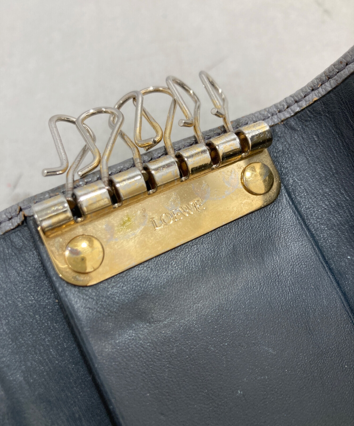 中古・古着通販】LOEWE (ロエベ) キーケース グレー｜ブランド・古着