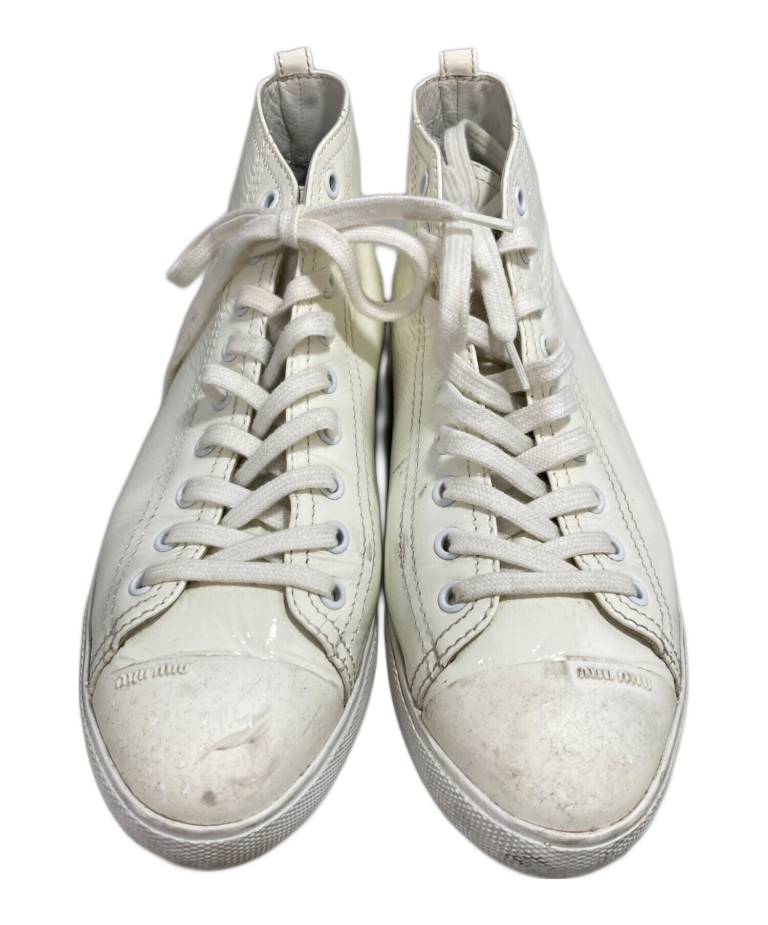 【正規品】Miu Miu エナメル ハイカットスニーカー ホワイト 36.5 中古・古着通販】MIU MIU (ミュウミュウ) エナメル ハイカット