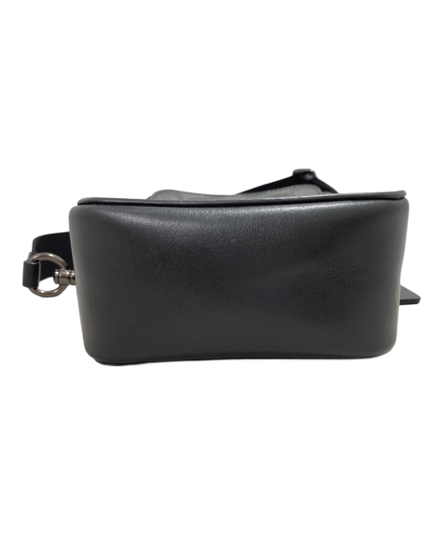 中古・古着通販】COACH (コーチ) シグネチャーミニポーチ ブラック 