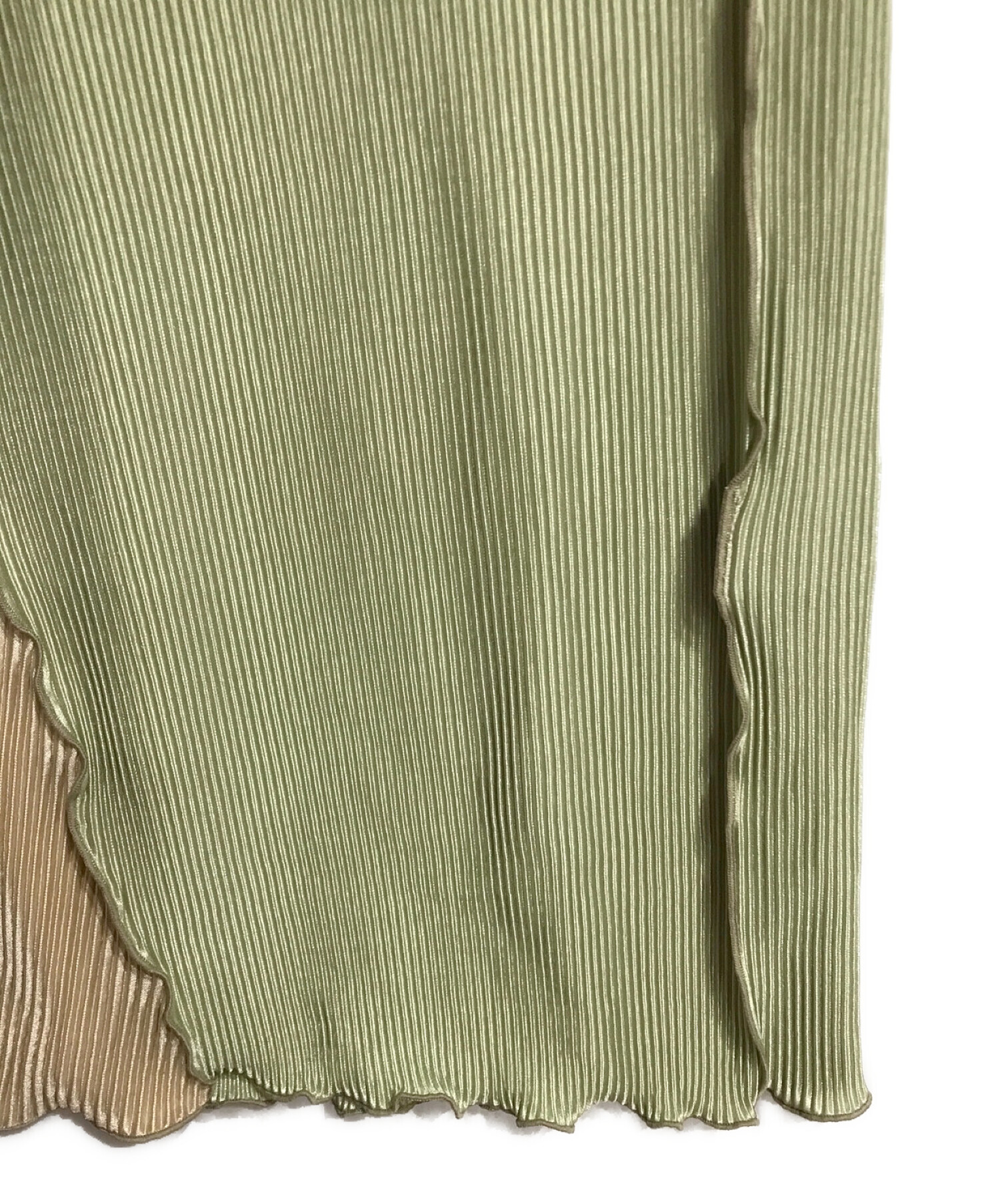 中古・古着通販】PRIVEVE (プリヴェヴェ) プリーツメロウワンピース  