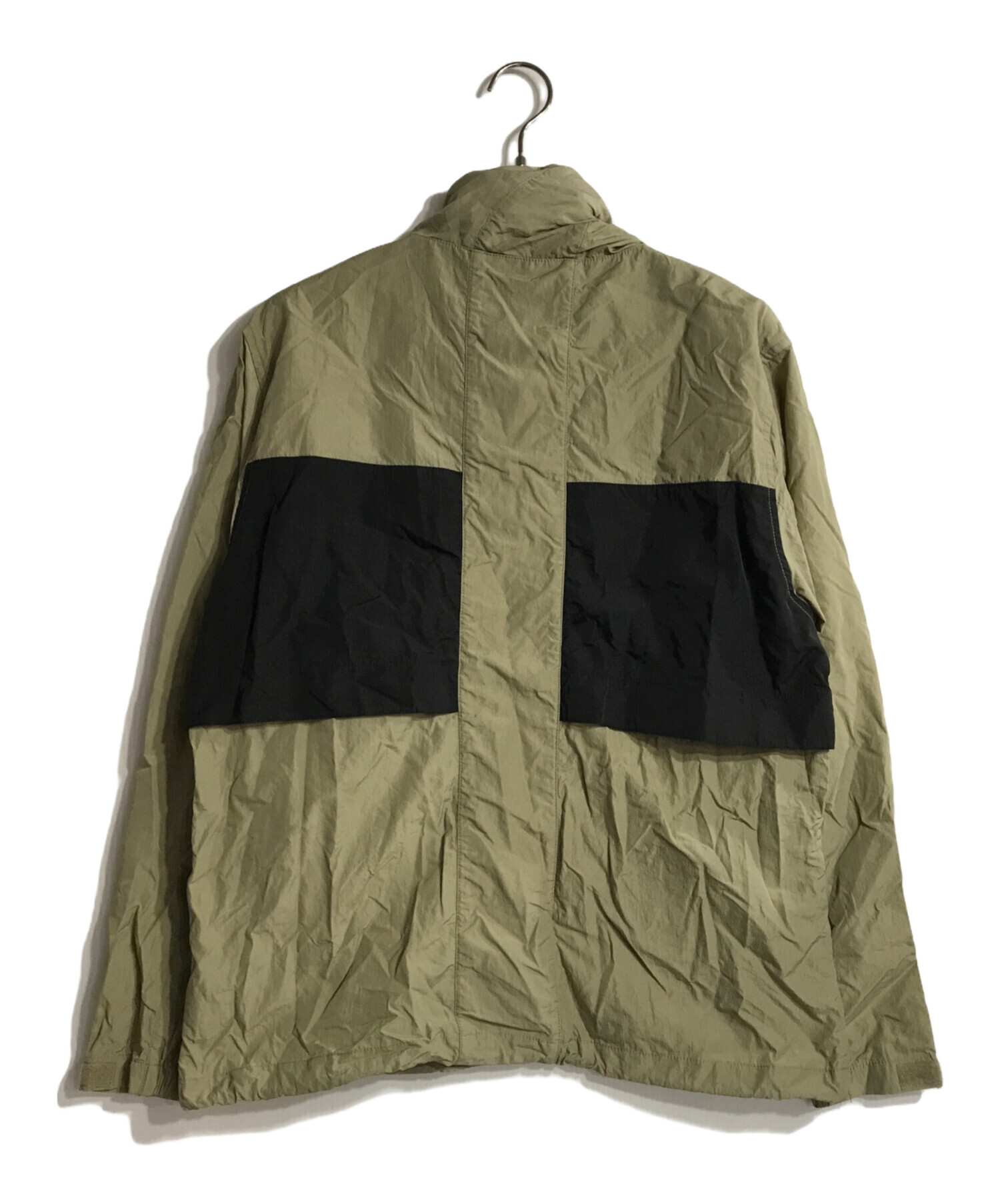 Stüssy ベージュ ナイロンジャケット M 中古・古着通販stussy (ステューシー) ナイロンジャケット ベージュ