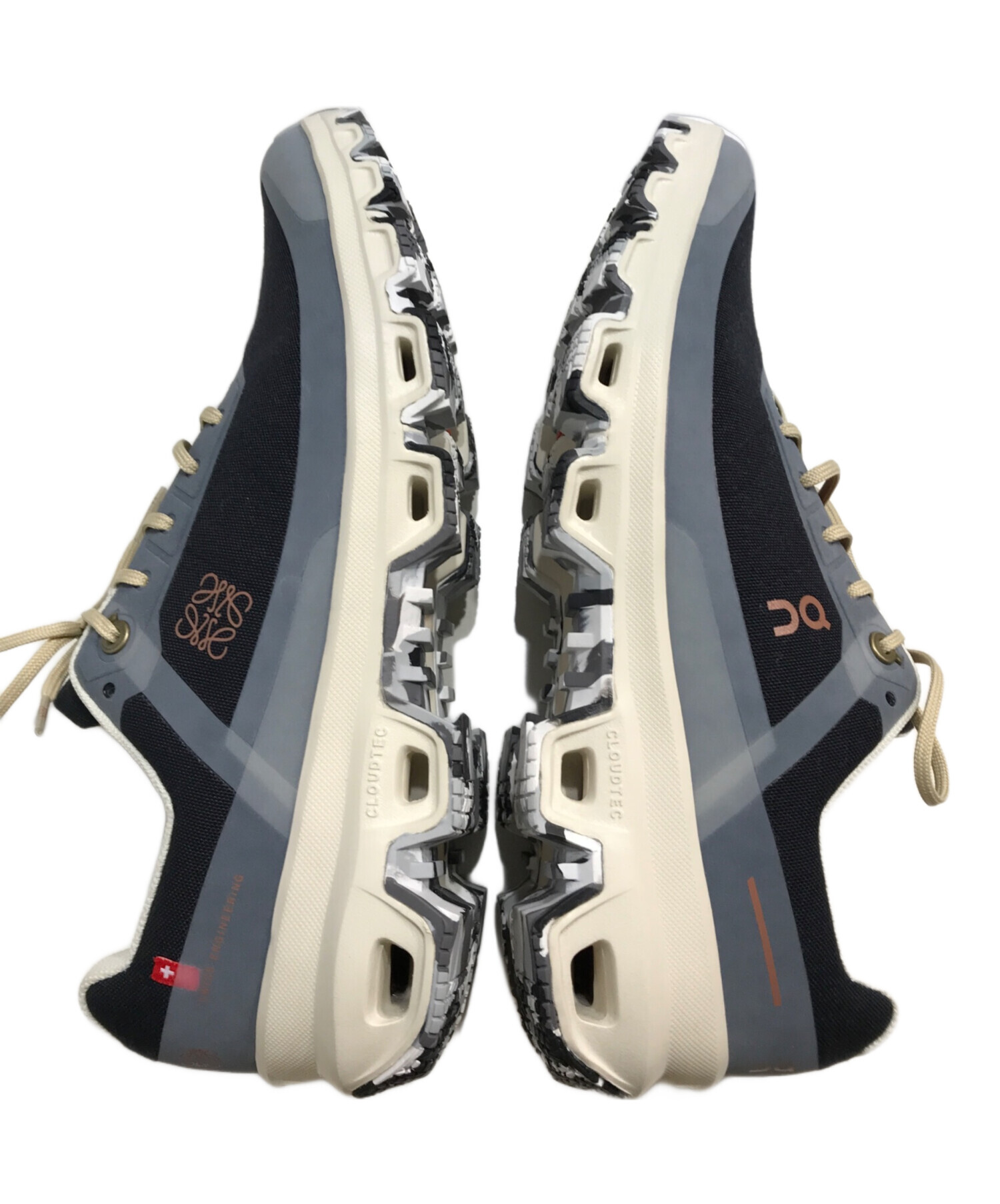 中古・古着通販】LOEWE (ロエベ) on (オン) CLOUDVENTURE グレー